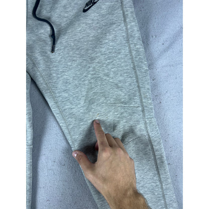 Nike Tech Fleece Sweatpants Jogger - M