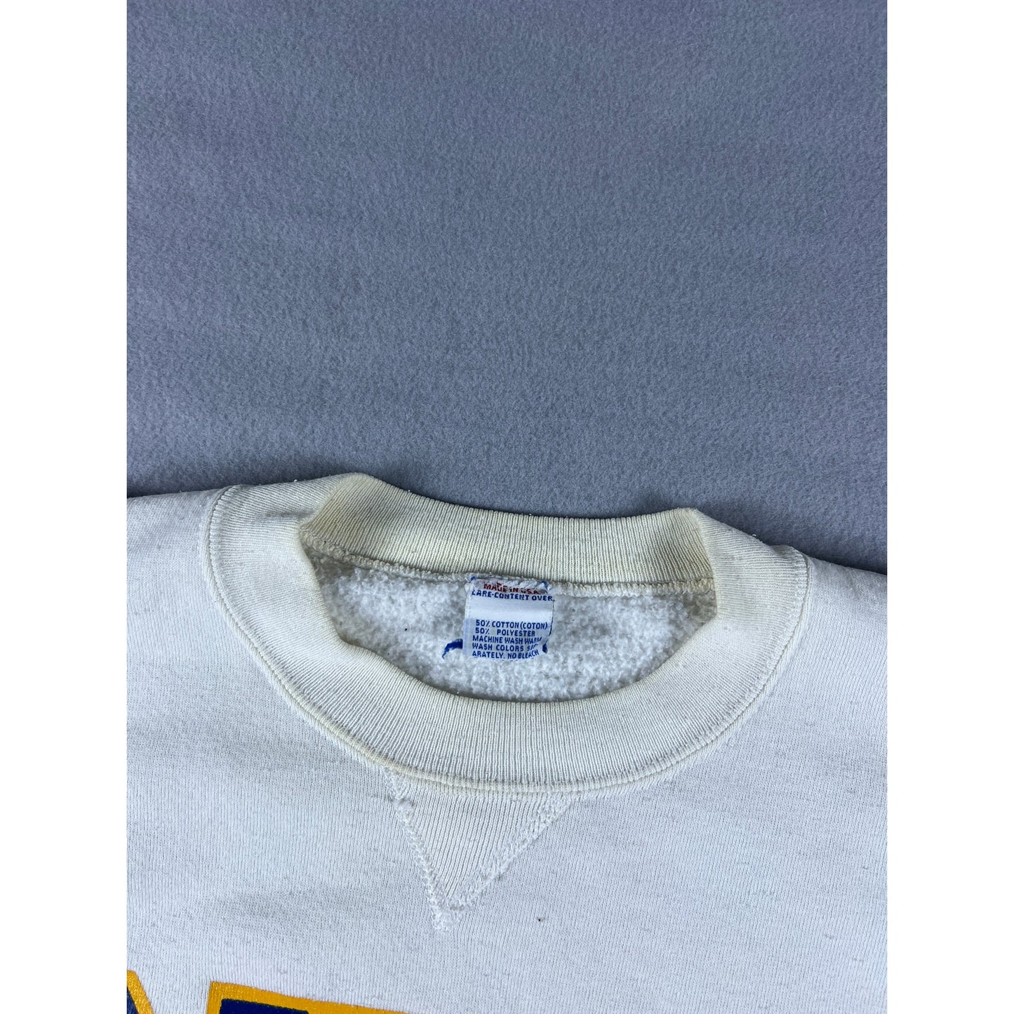 Vintage Chicago Cubs Spellout Sweatshirt - M
