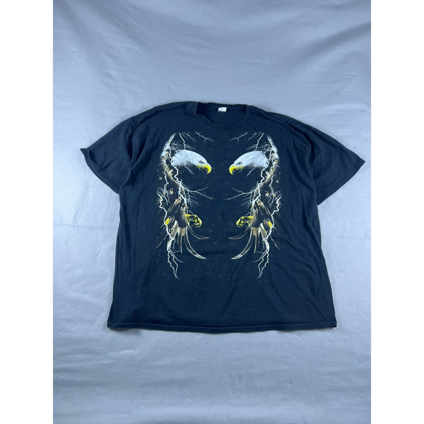 Vintage Eagles Lightning Graphics T-Shirt - 3XL