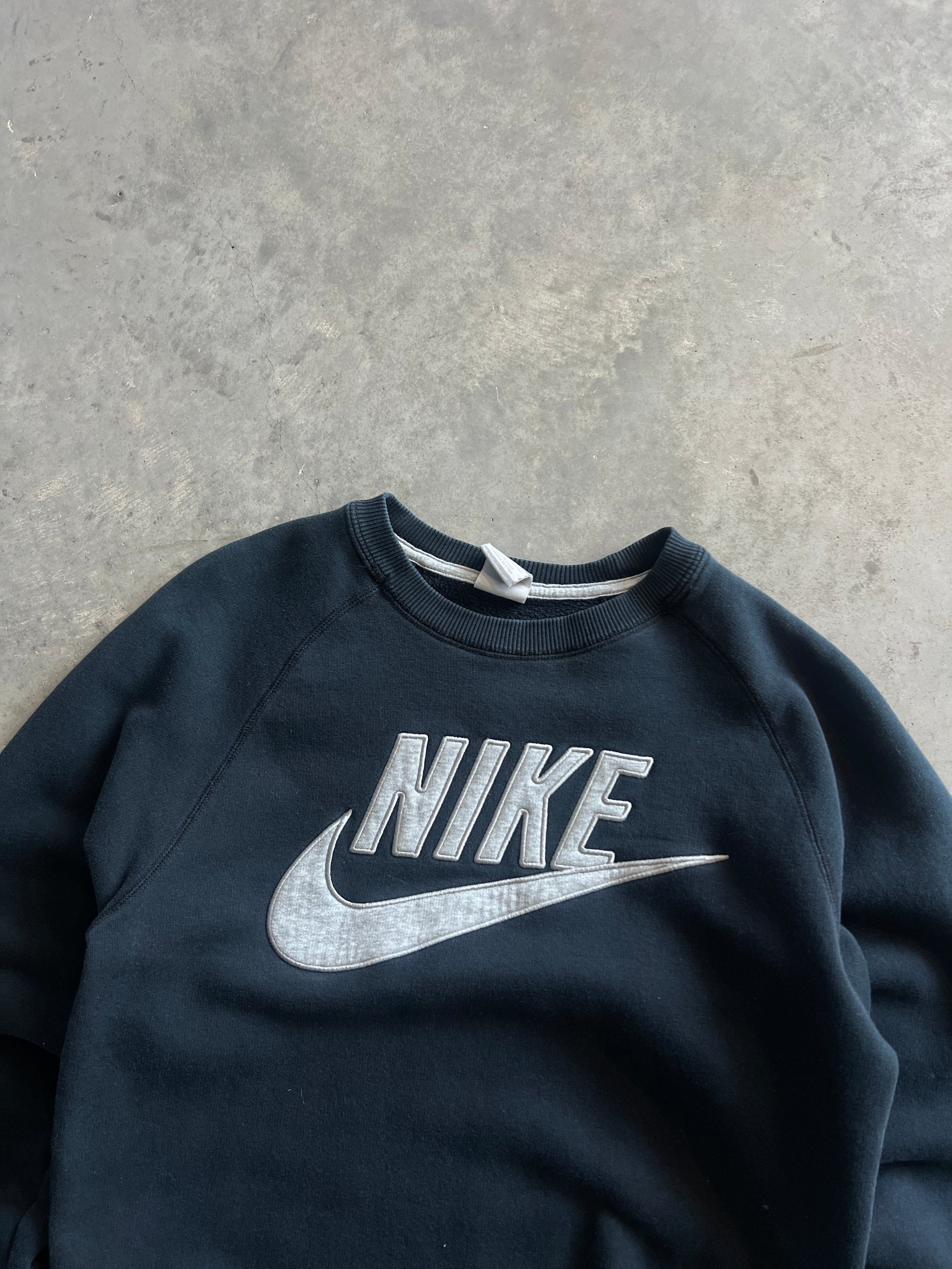 Vintage Black Nike Spellout Crew - S