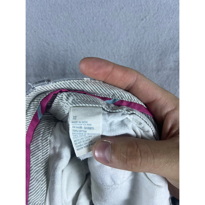 American Eagle Plaid Shorts - 32