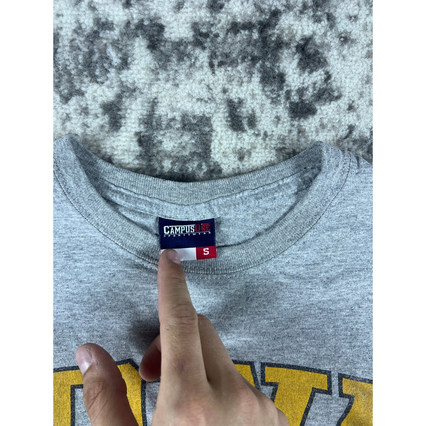 Vintage Iowa Hawkeyes T-Shirt - S