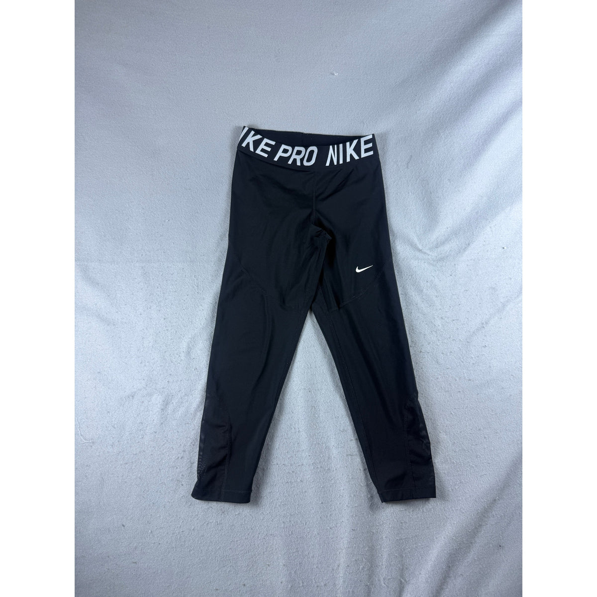 Nike Pro Dri-FIT Cropped Leggings - M
