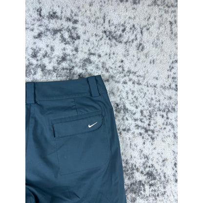 Nike Golf Shorts Womens M Teal Dri-Fit Cargo Outdoor Stretch Sports Quick Dry