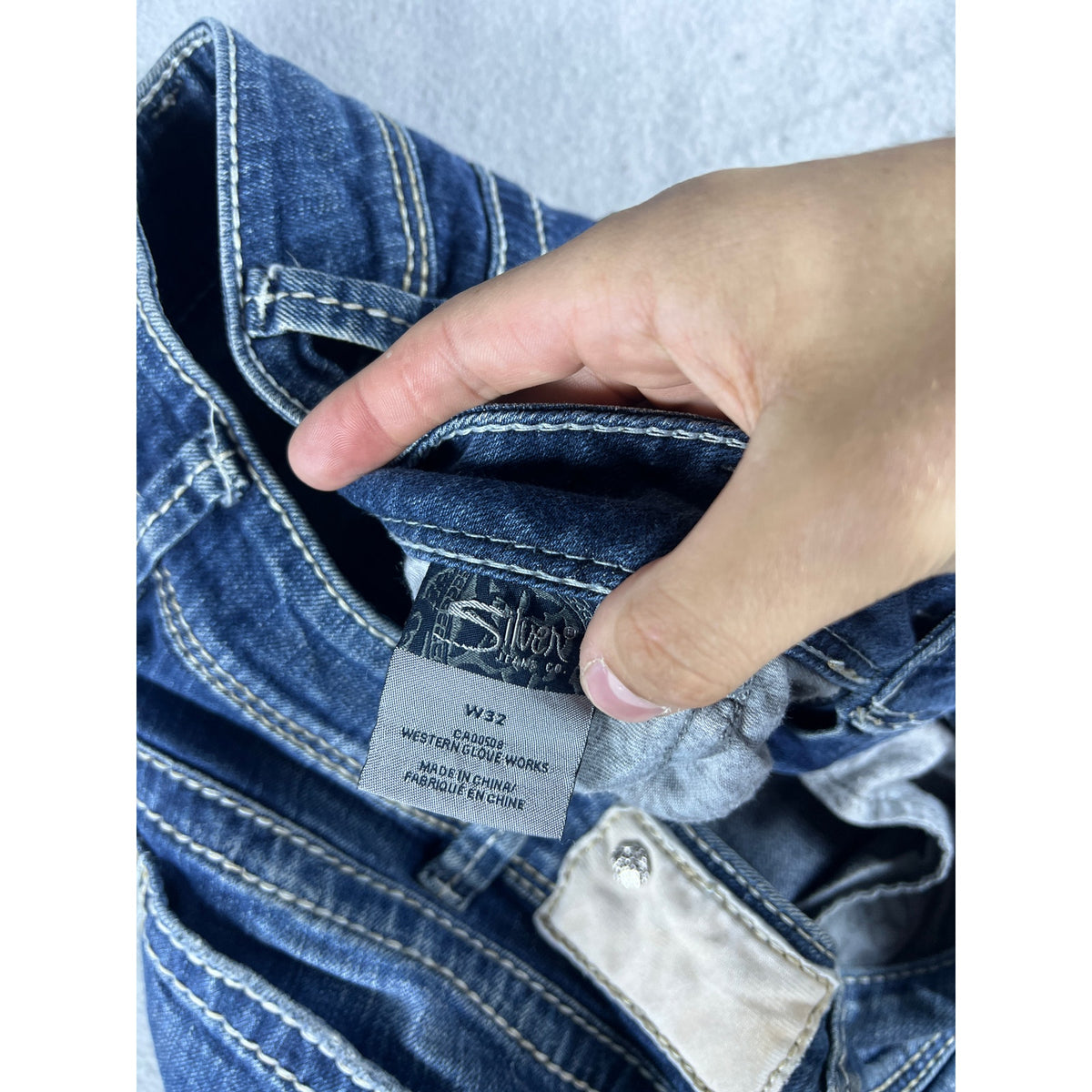 Silver Jeans Co Suki Capri Womens - 32