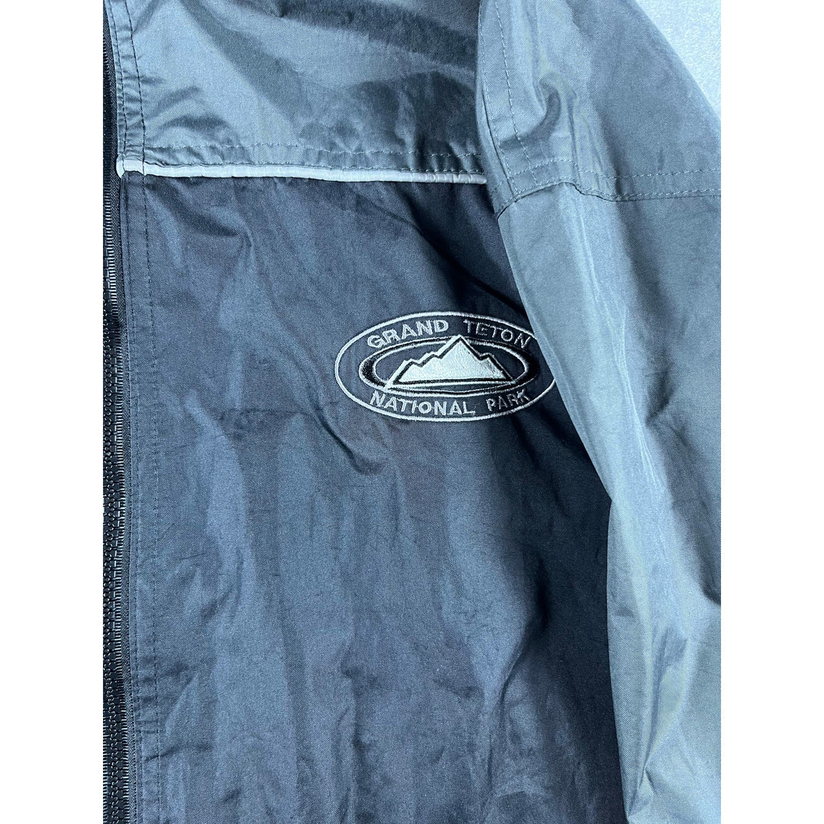 Grand Teton National Park Windbreaker Jacket - L