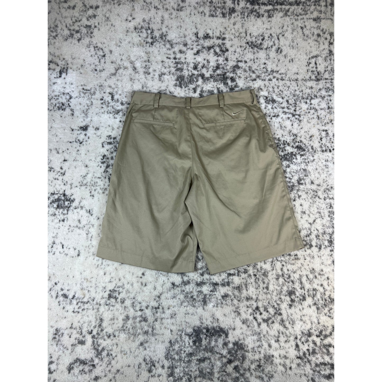 2000's Khaki Tan Nike Golf Shorts - 32