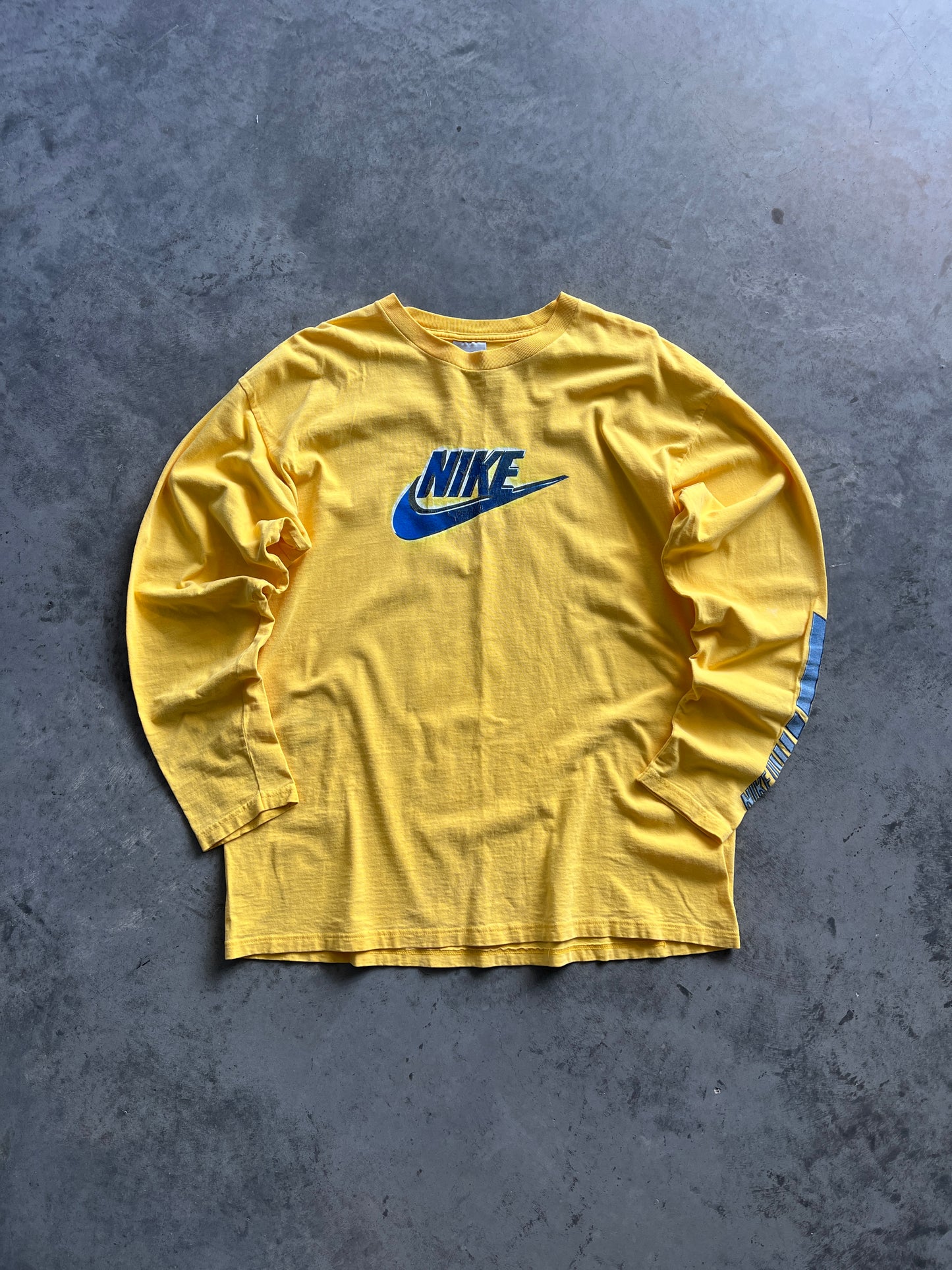 Vintage Faded Yellow Nike Spellout Shirt - L
