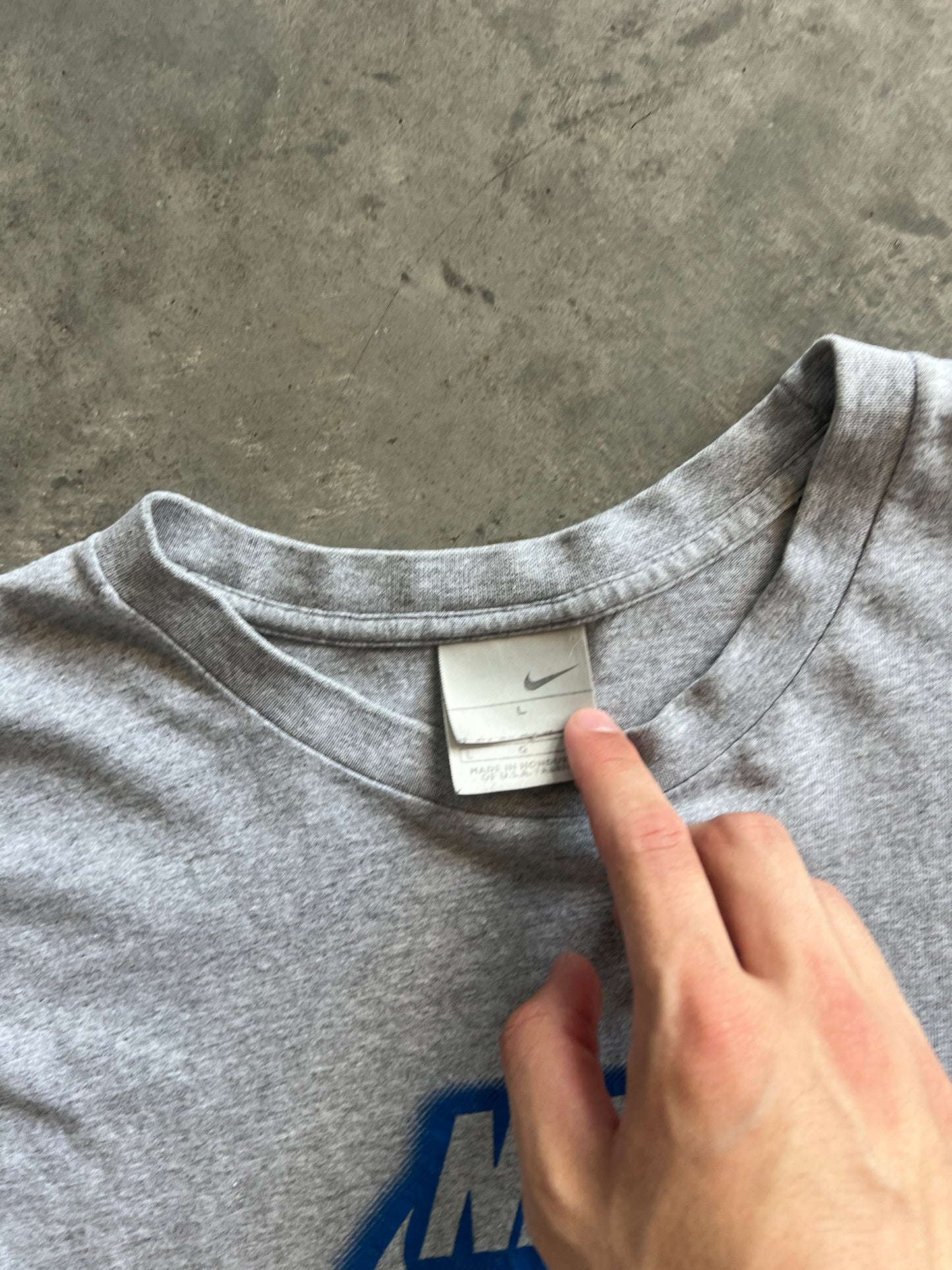 Vintage Grey Nike Spellout Shirt - L