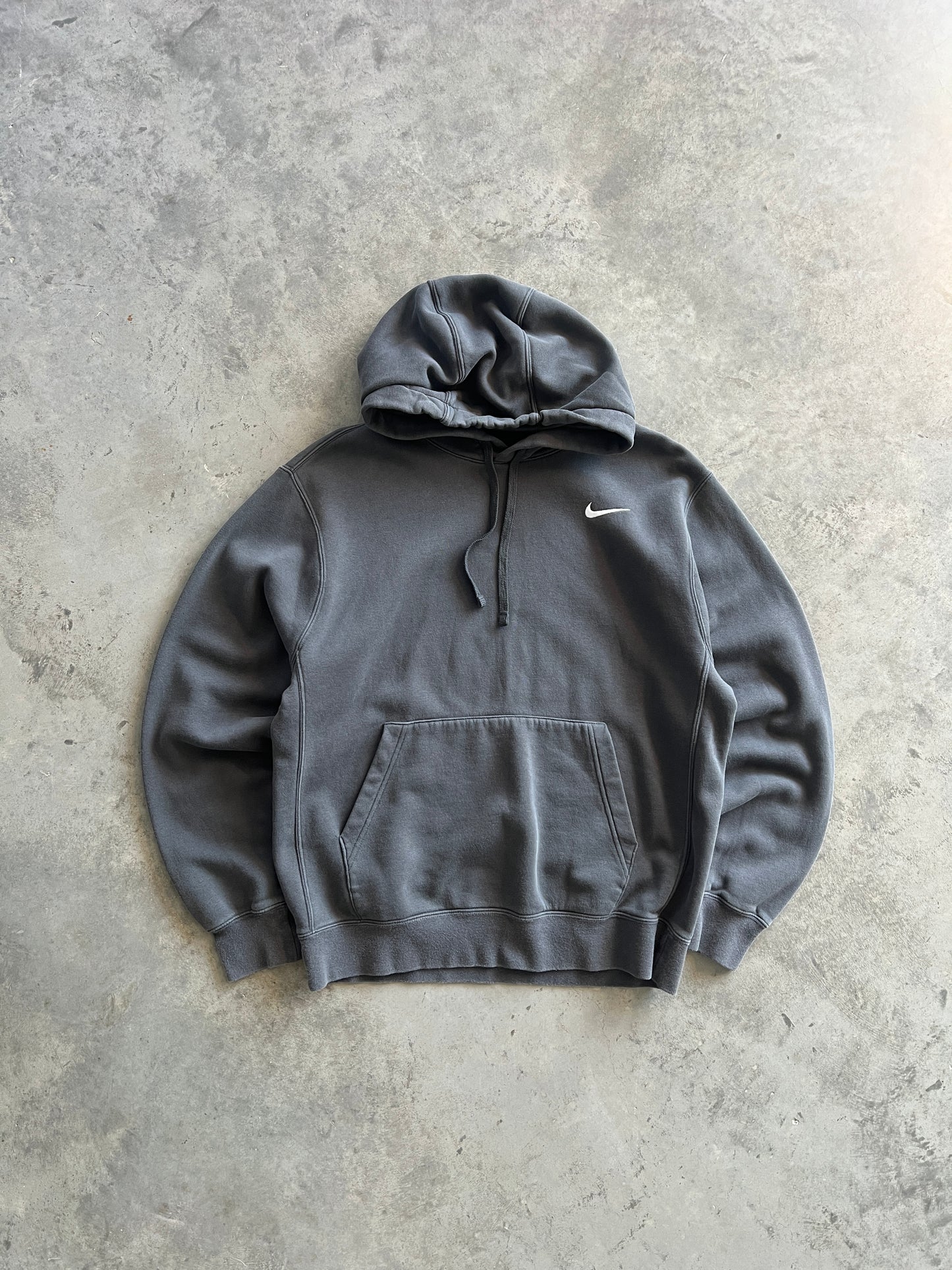 Vintage Dust Grey Nike Swoosh Hoodie - M