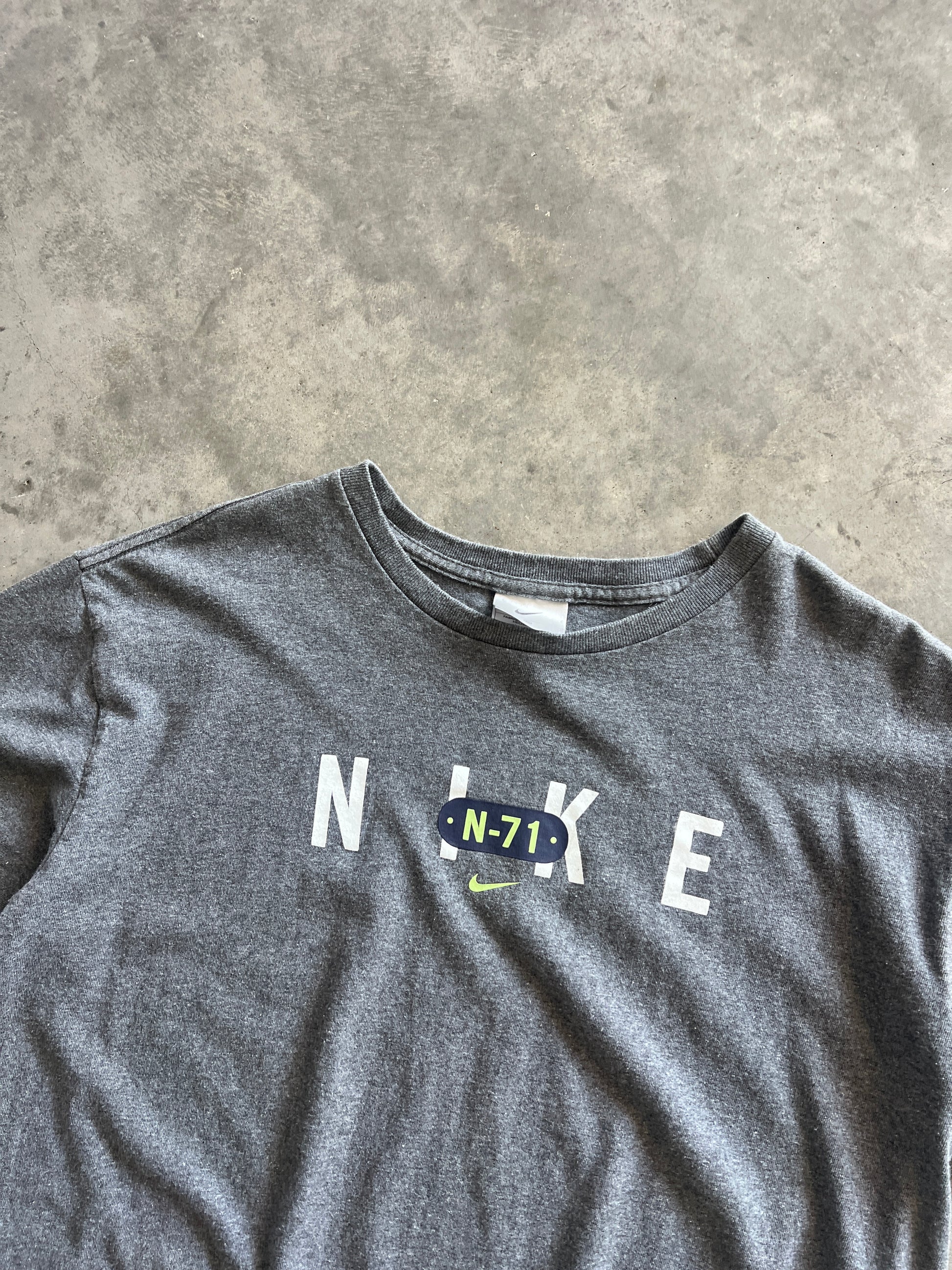 Vintage Dark Grey Nike Spellout Shirt - M
