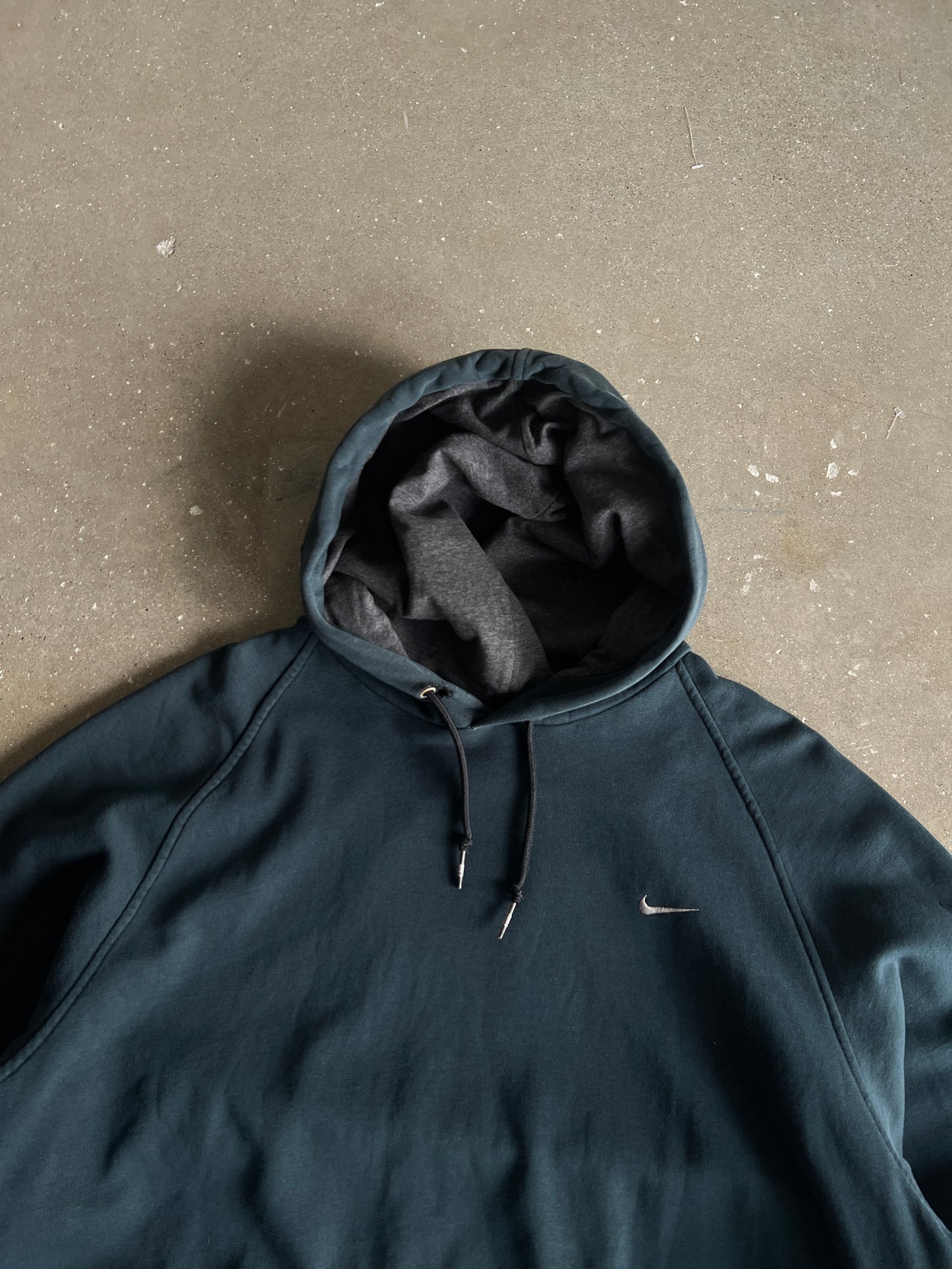 Vintage Black Nike Swoosh Hoodie - L