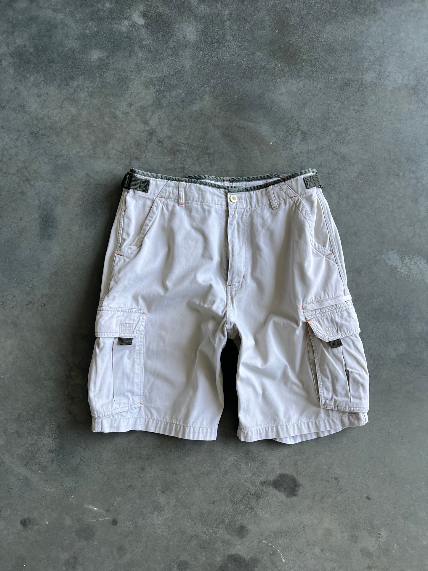 Vintage Cream White No Boundaries Shorts - 34
