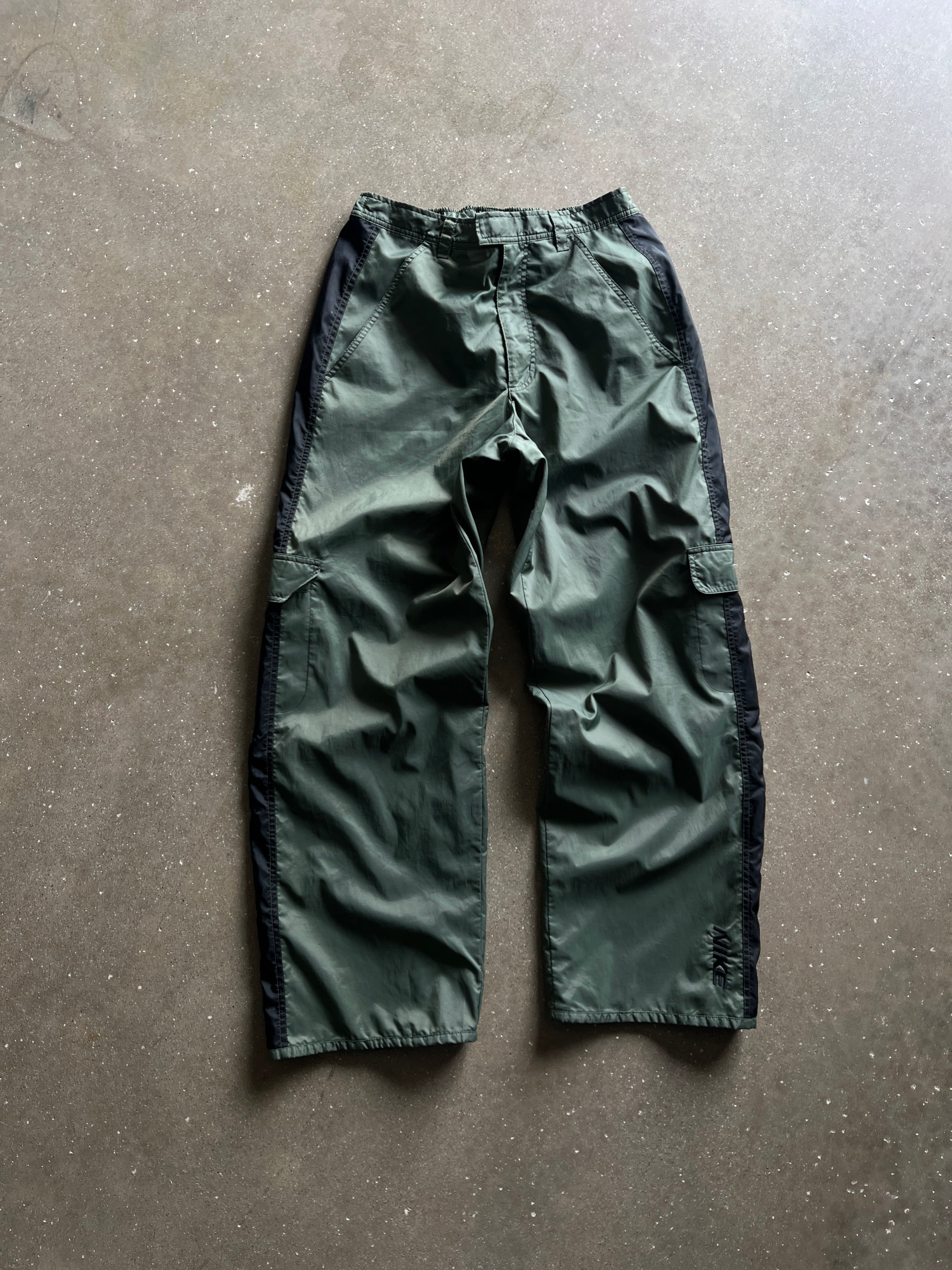Vintage Green Nike Track Pants - M