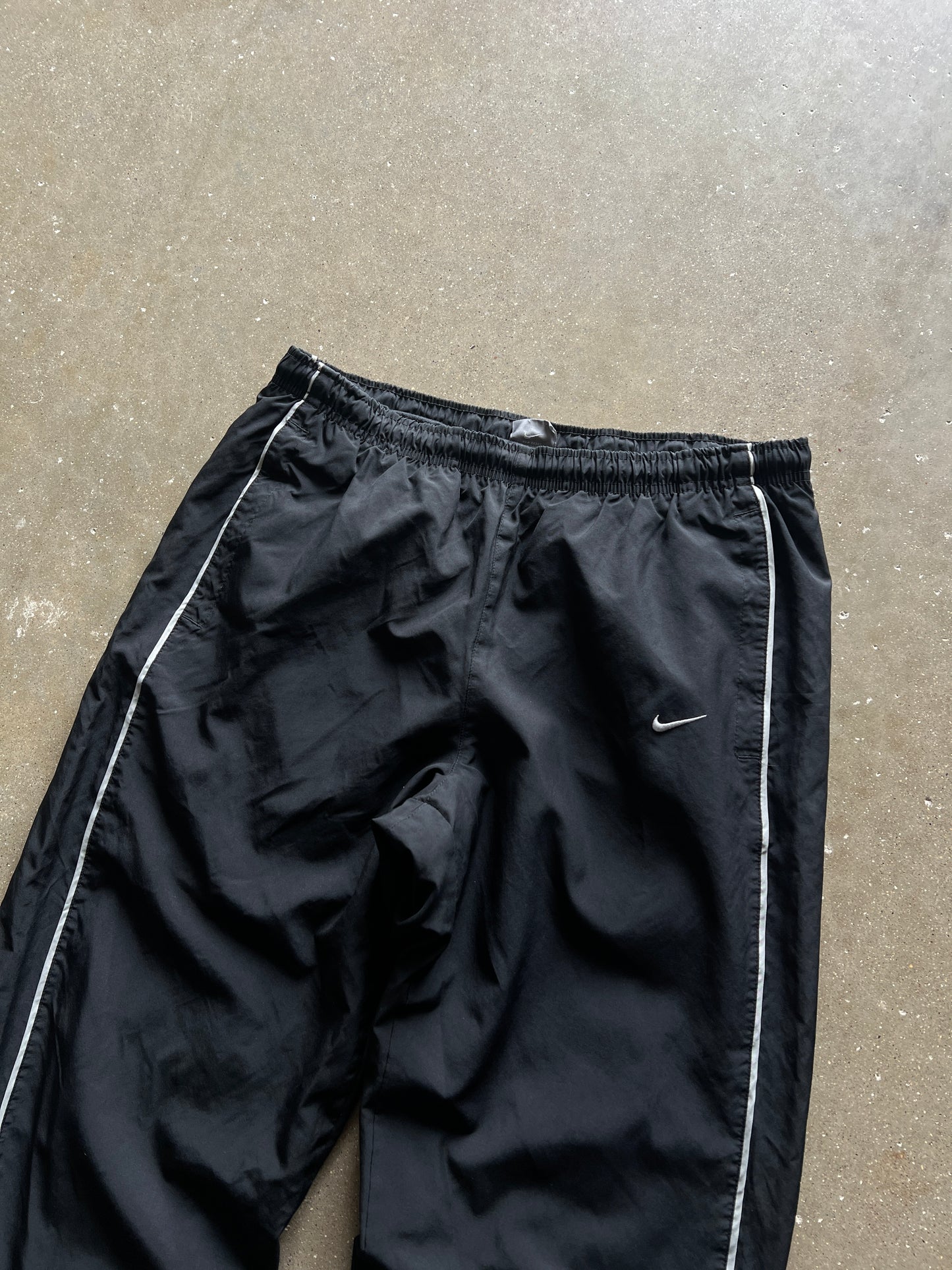 Vintage Black Nike Swoosh Track Pants - S