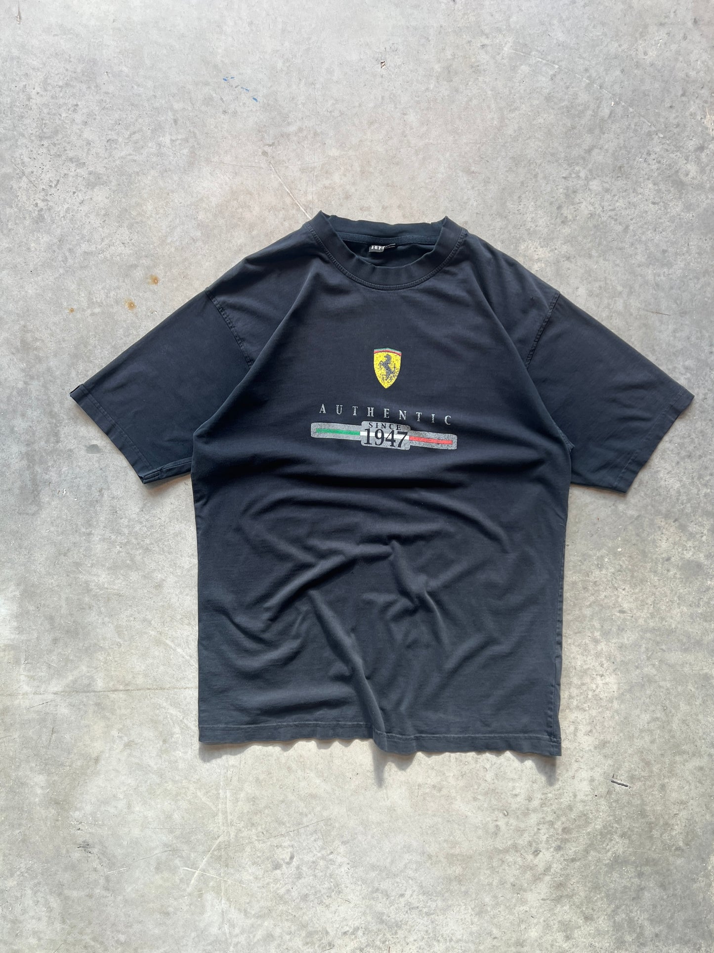 Vintage Black Ferrari Logo Shirt - M