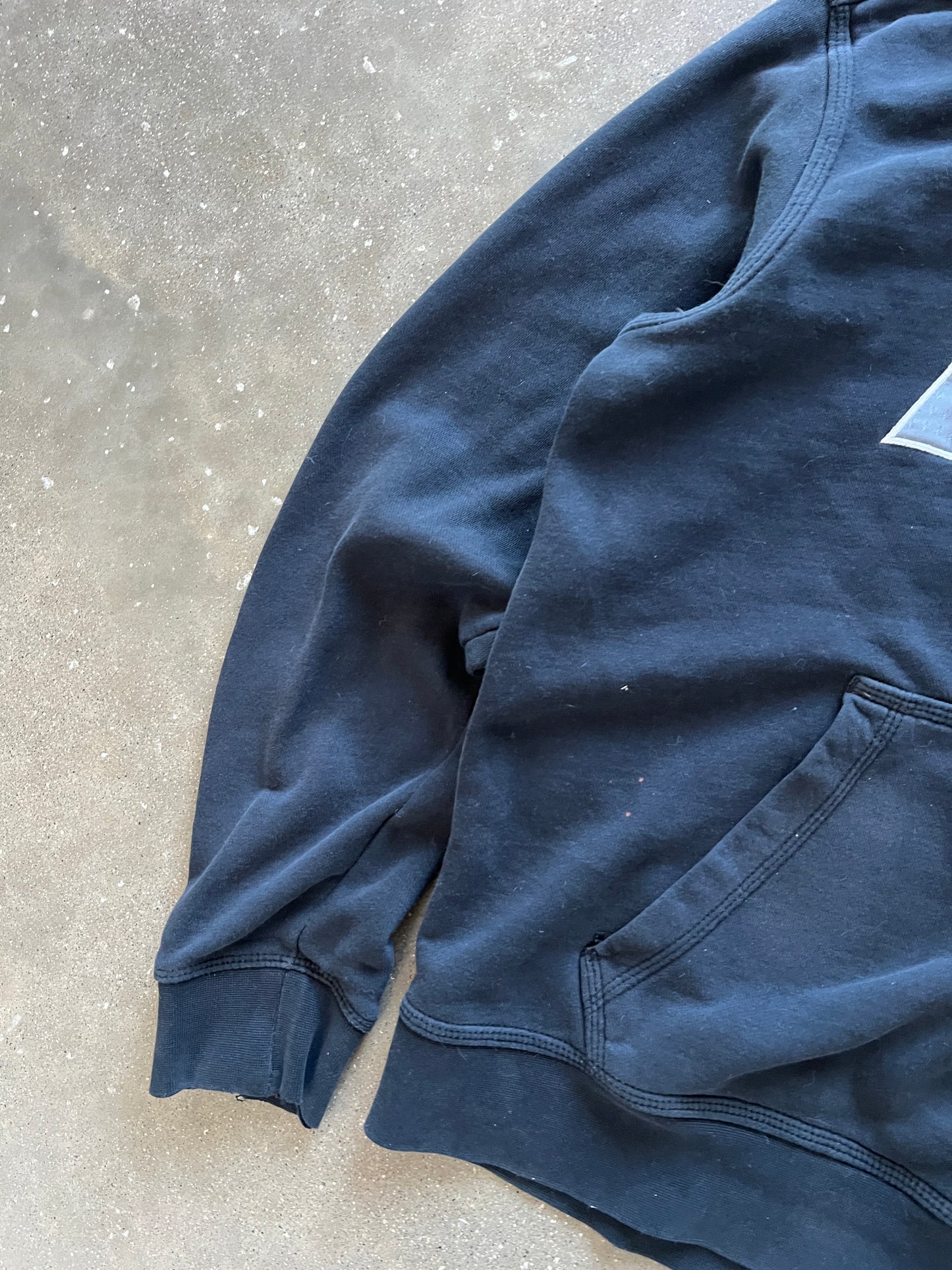 Vintage Black Nike Spellout Hoodie - M