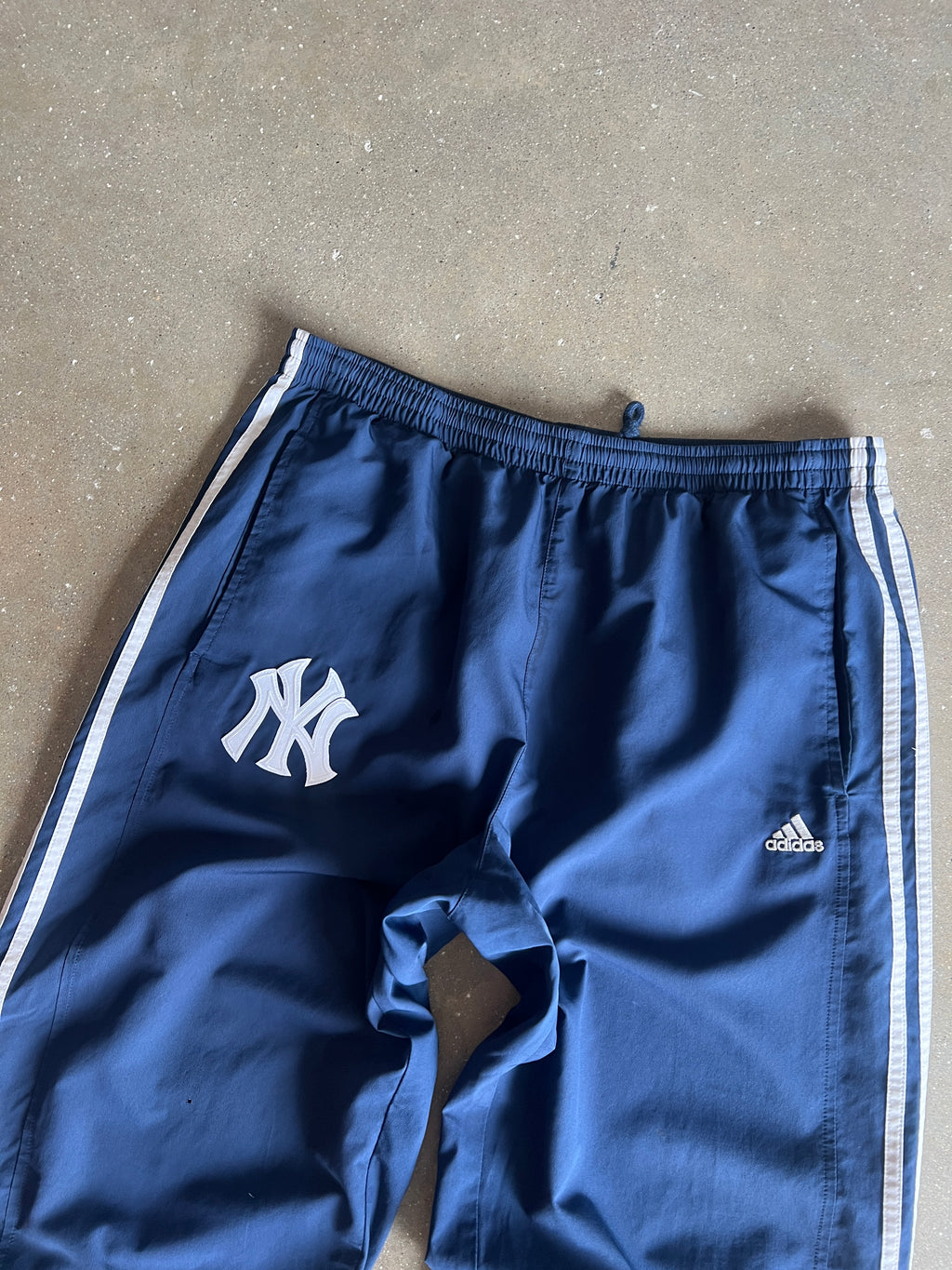 Vintage Navy Blue Yankees Track Pants - M