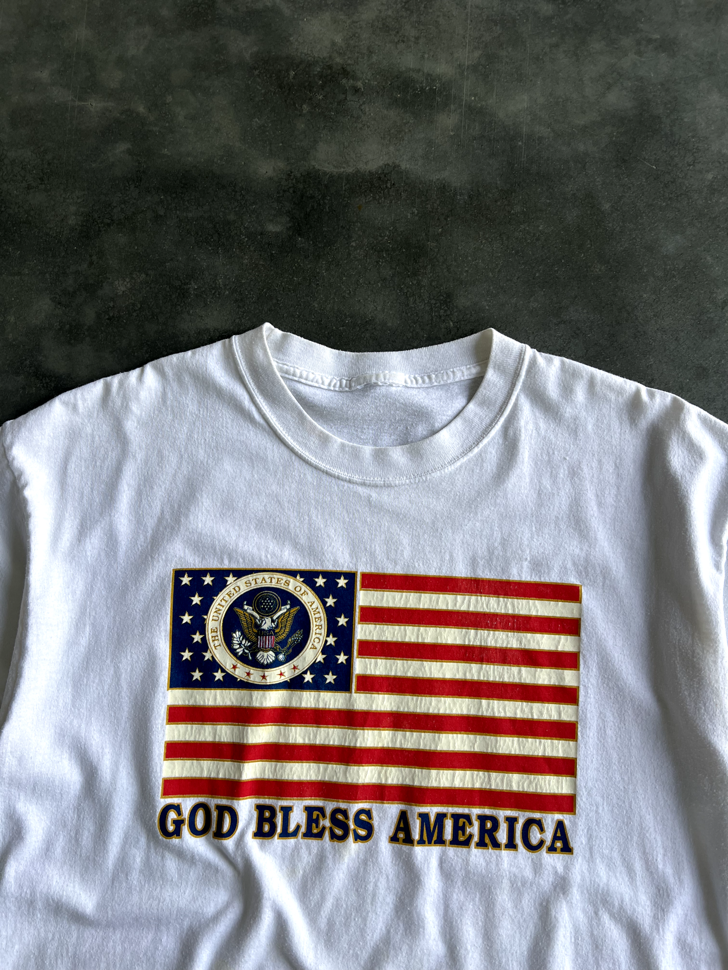 Vintage White America Graphic Tee - M