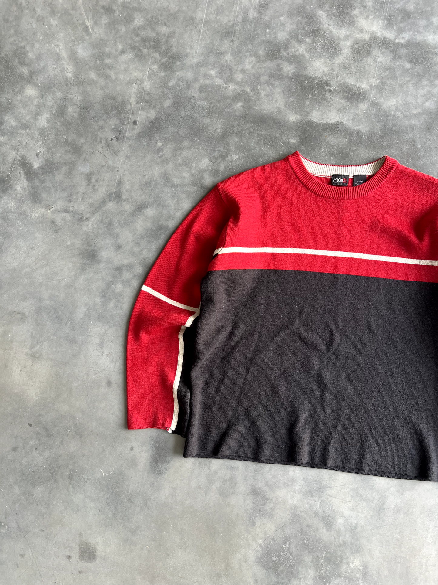 Vintage Black And Red Striped Thermal - XL