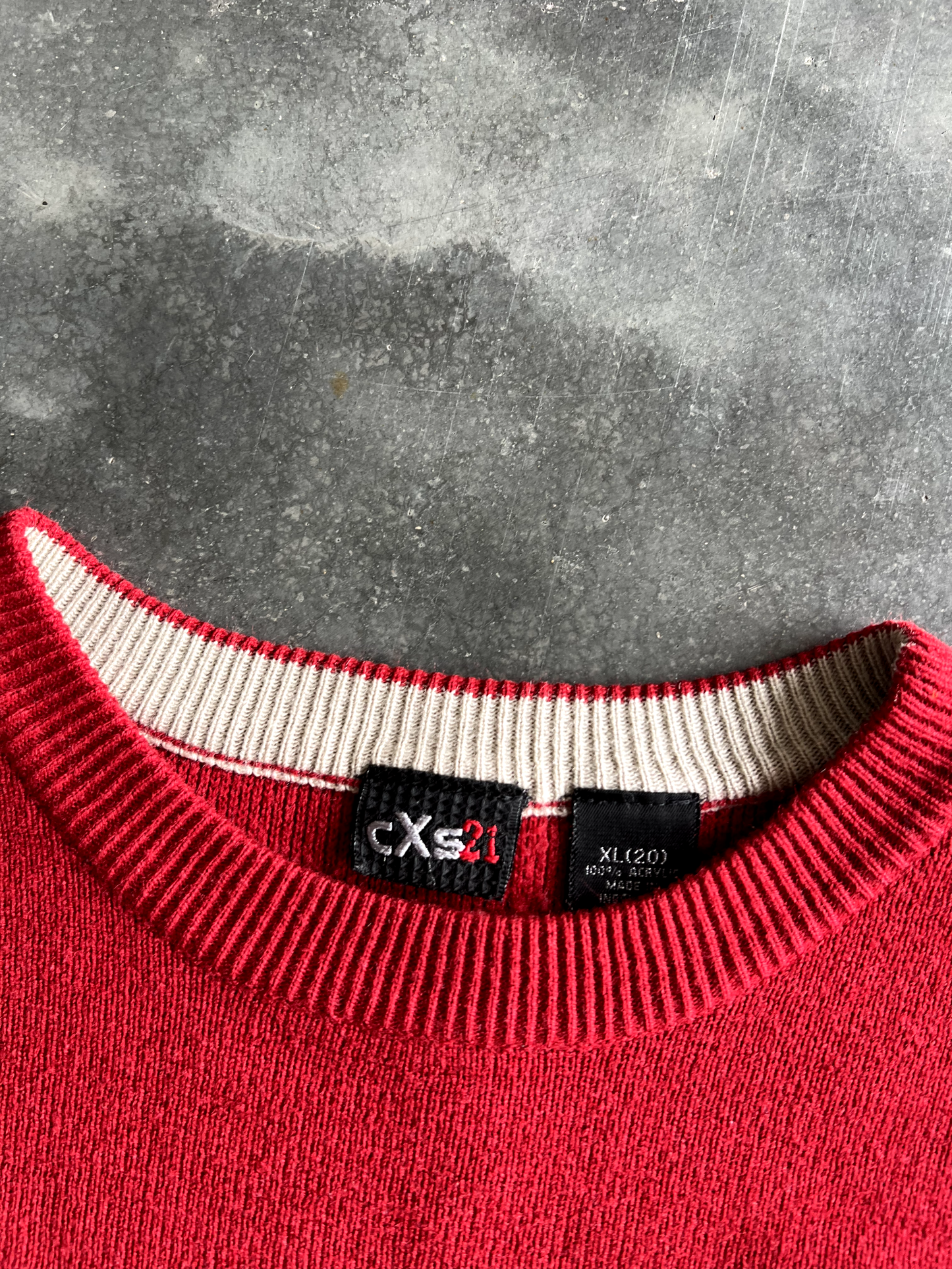 Vintage Black And Red Striped Thermal - XL