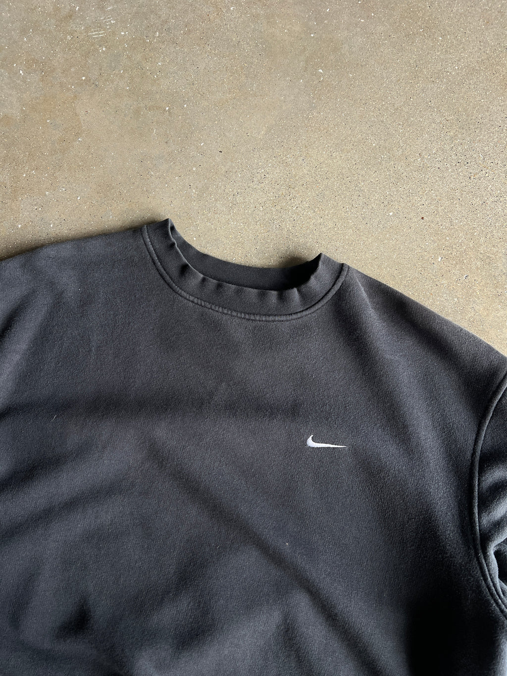 Vintage Black Nike Swoosh Crew - L