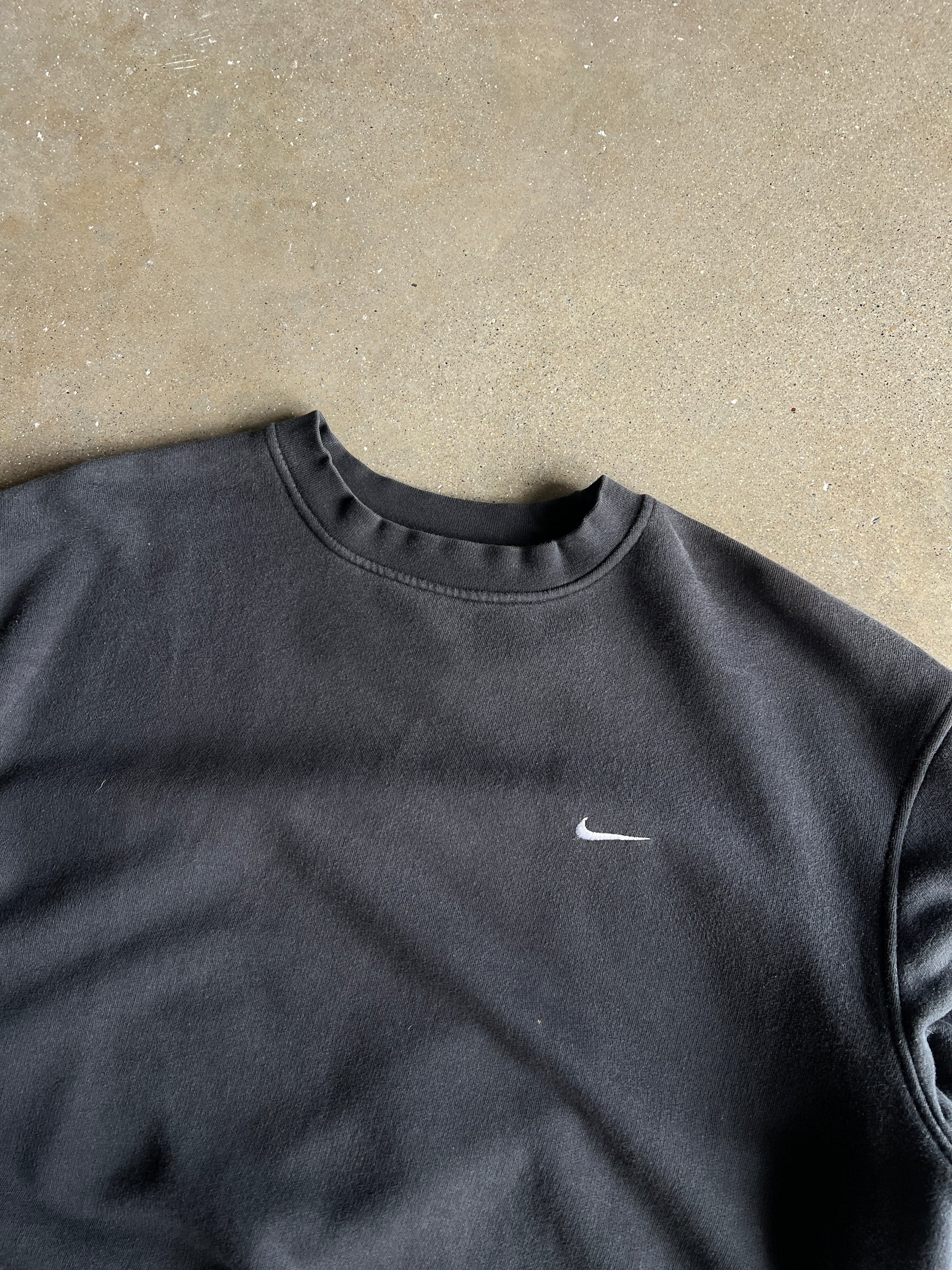 Vintage Black Nike Swoosh Crew - L
