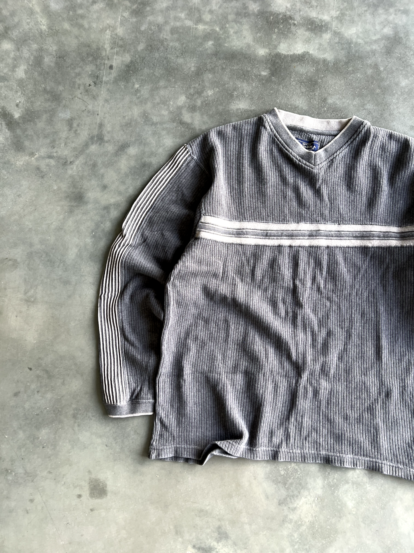 Vintage Grey Striped Long Sleeve - L