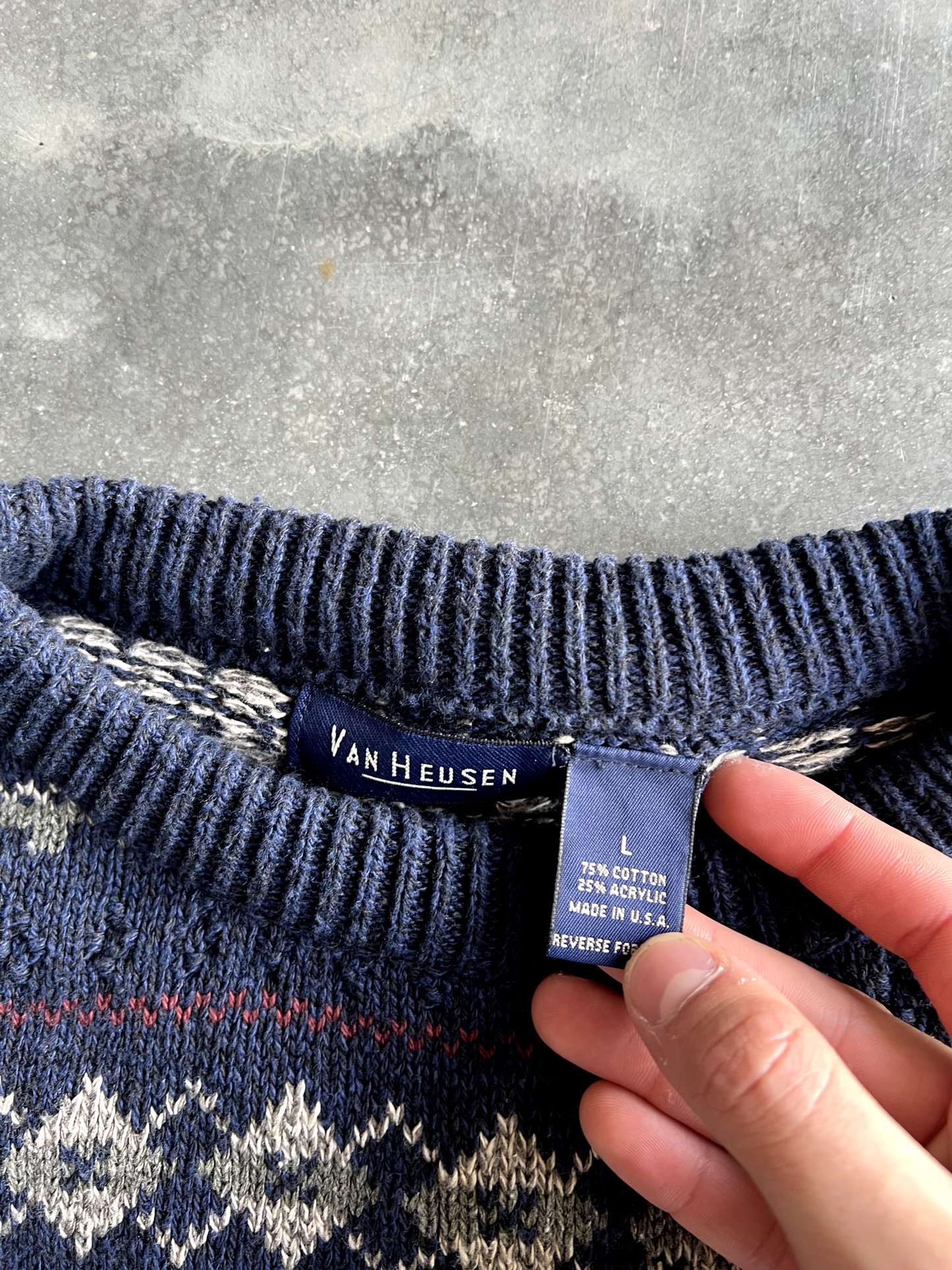 Vintage Navy Blue Sweater - L