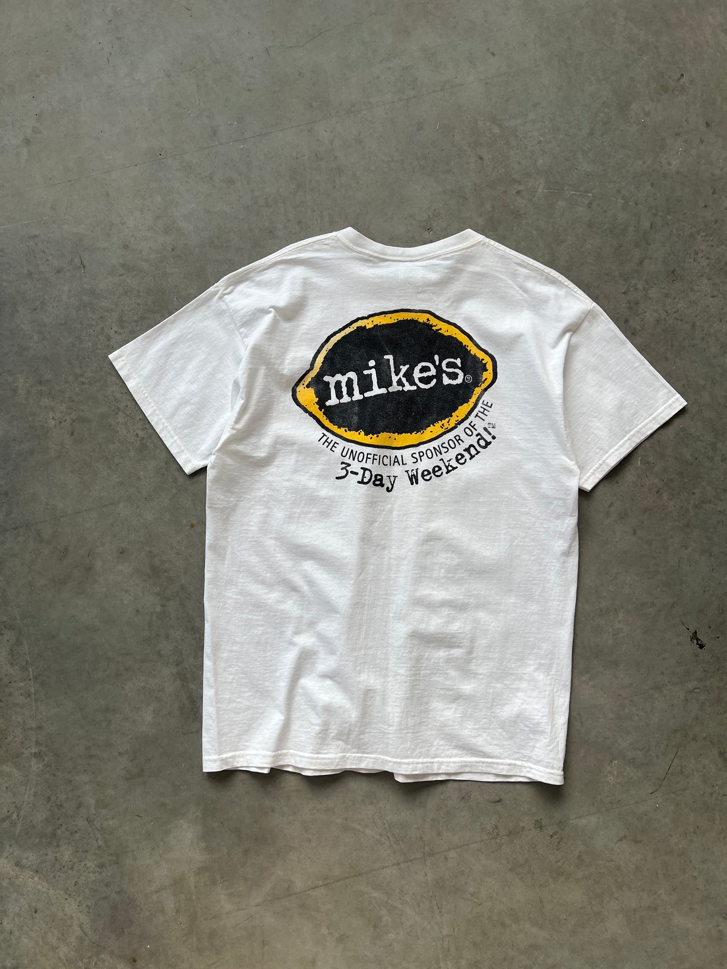 Vintage Mikes Lemonade Graphic Shirt - L