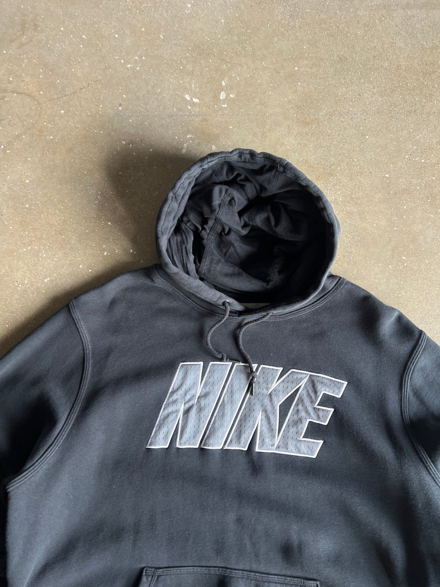 Vintage Faded Black Nike Spellout Hoodie - XXL