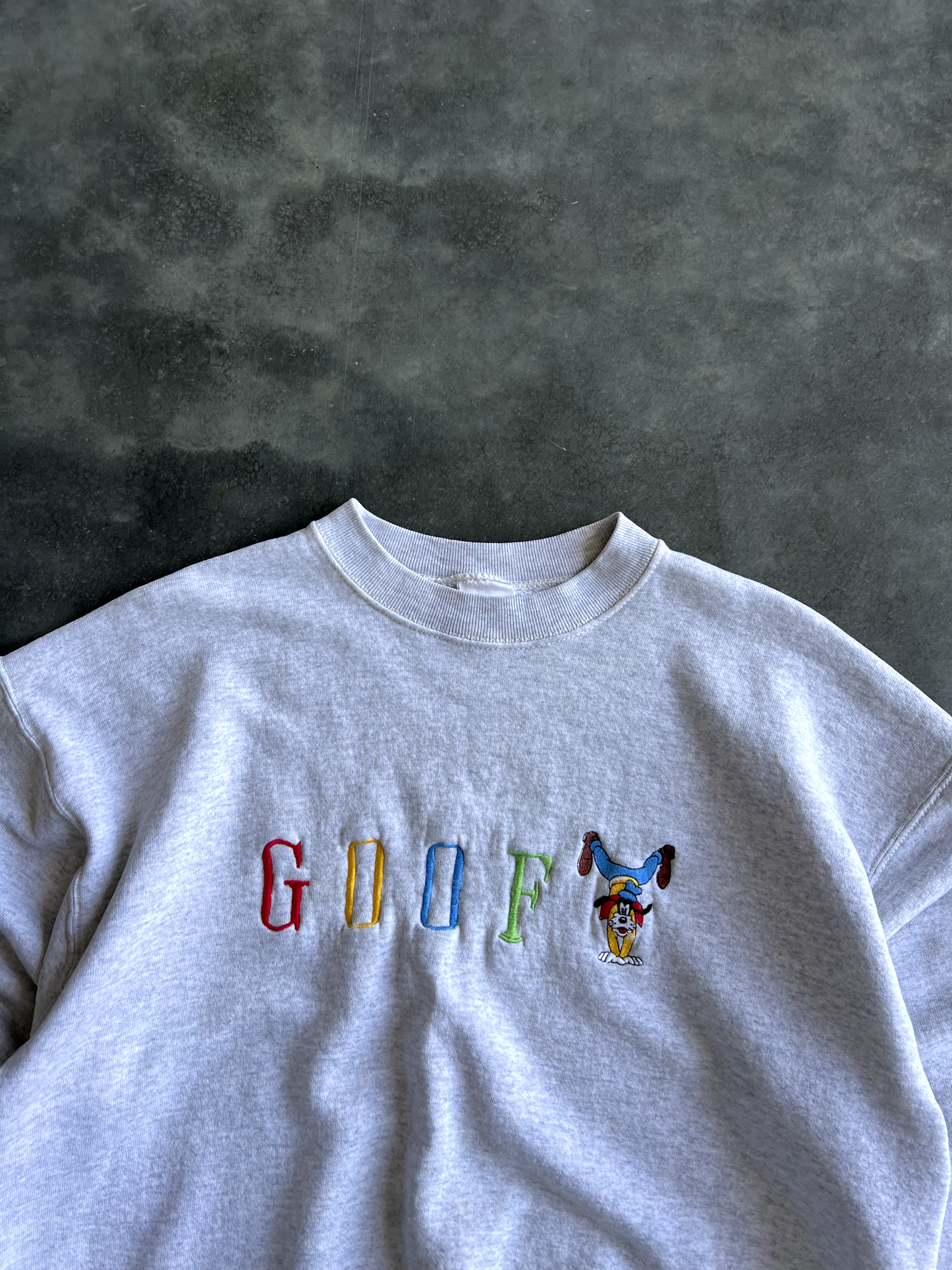 Vintage Grey Goofy Disney Sweater - XL