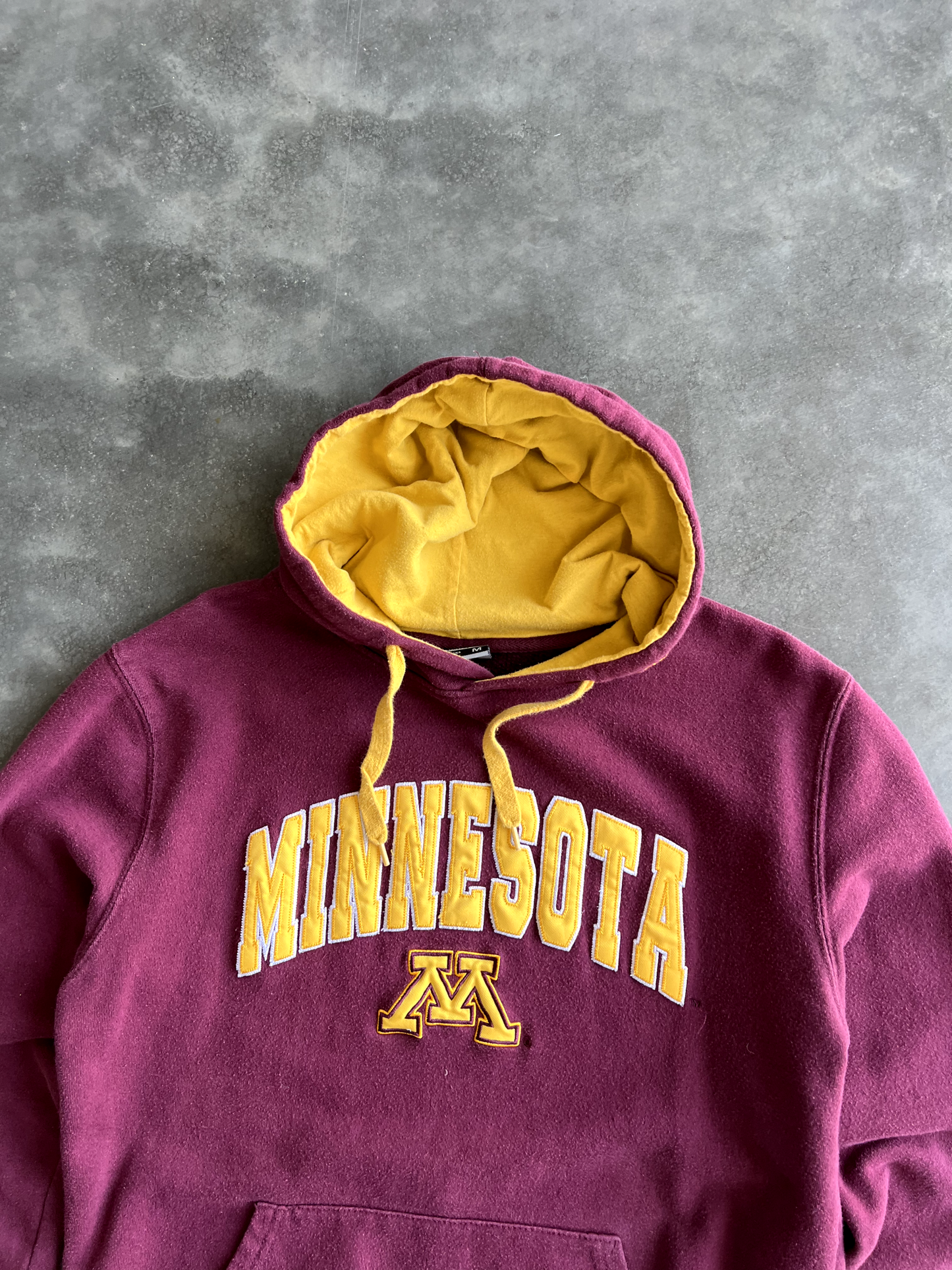 Vintage Maroon Minnesota Spellout Hoodie - M