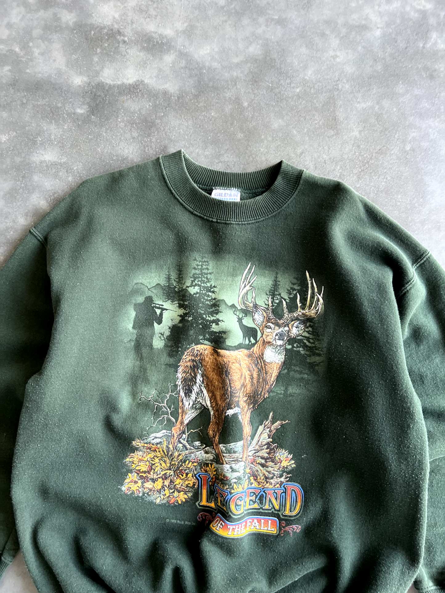 Vintage Green Deer Graphic Long Sleeve - L
