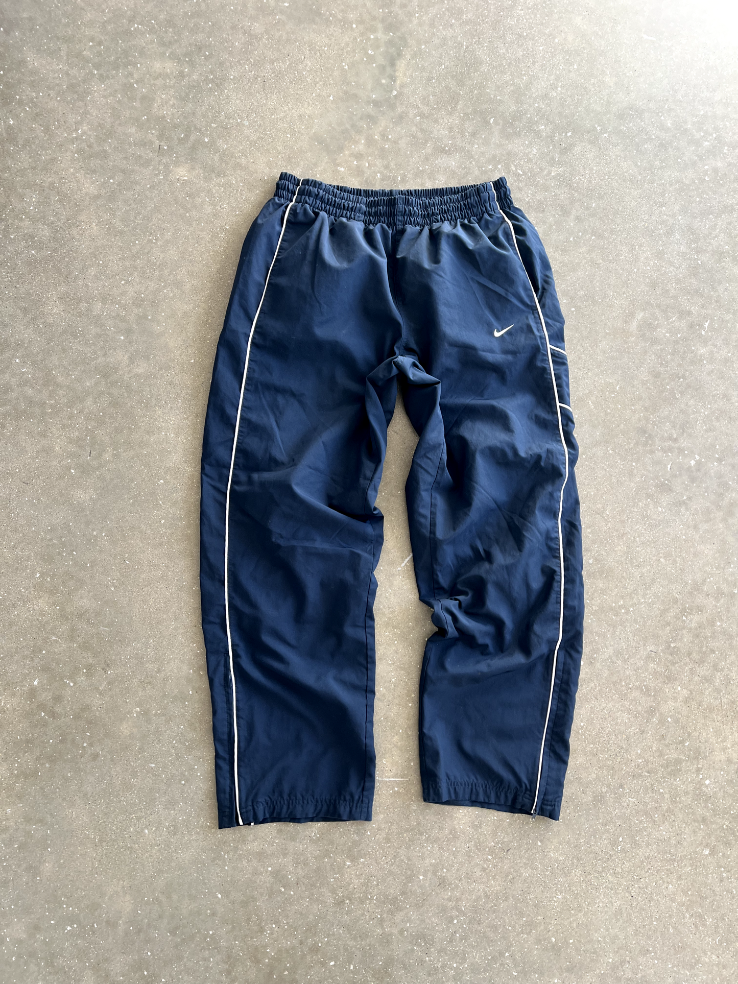 Vintage Navy Blue Nike Joggers - L