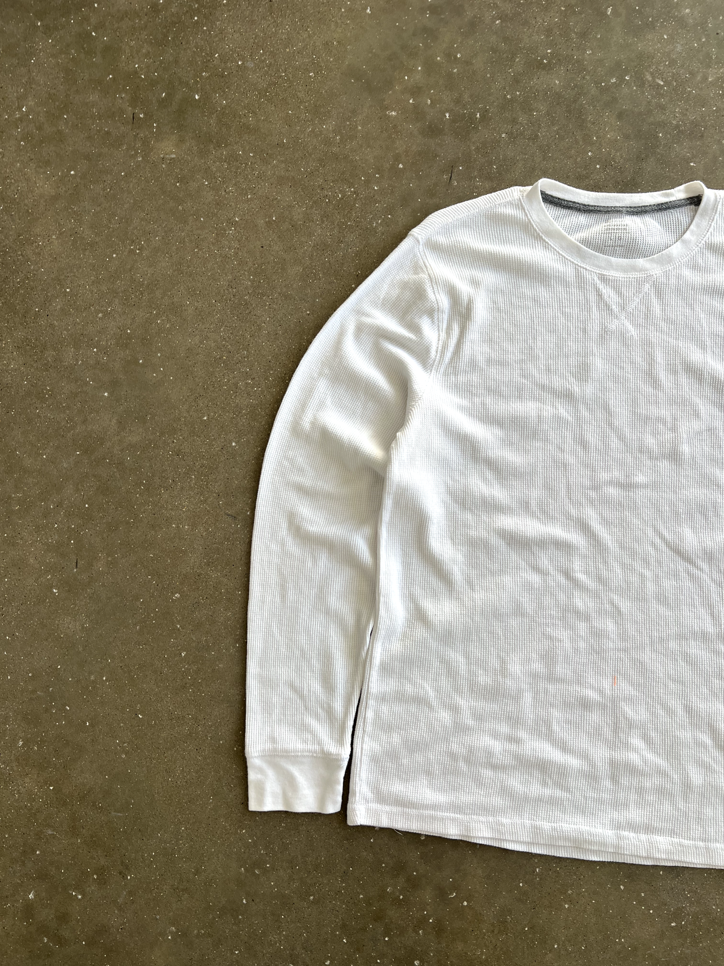 Vintage White Waffle Knit Long Sleeve - L