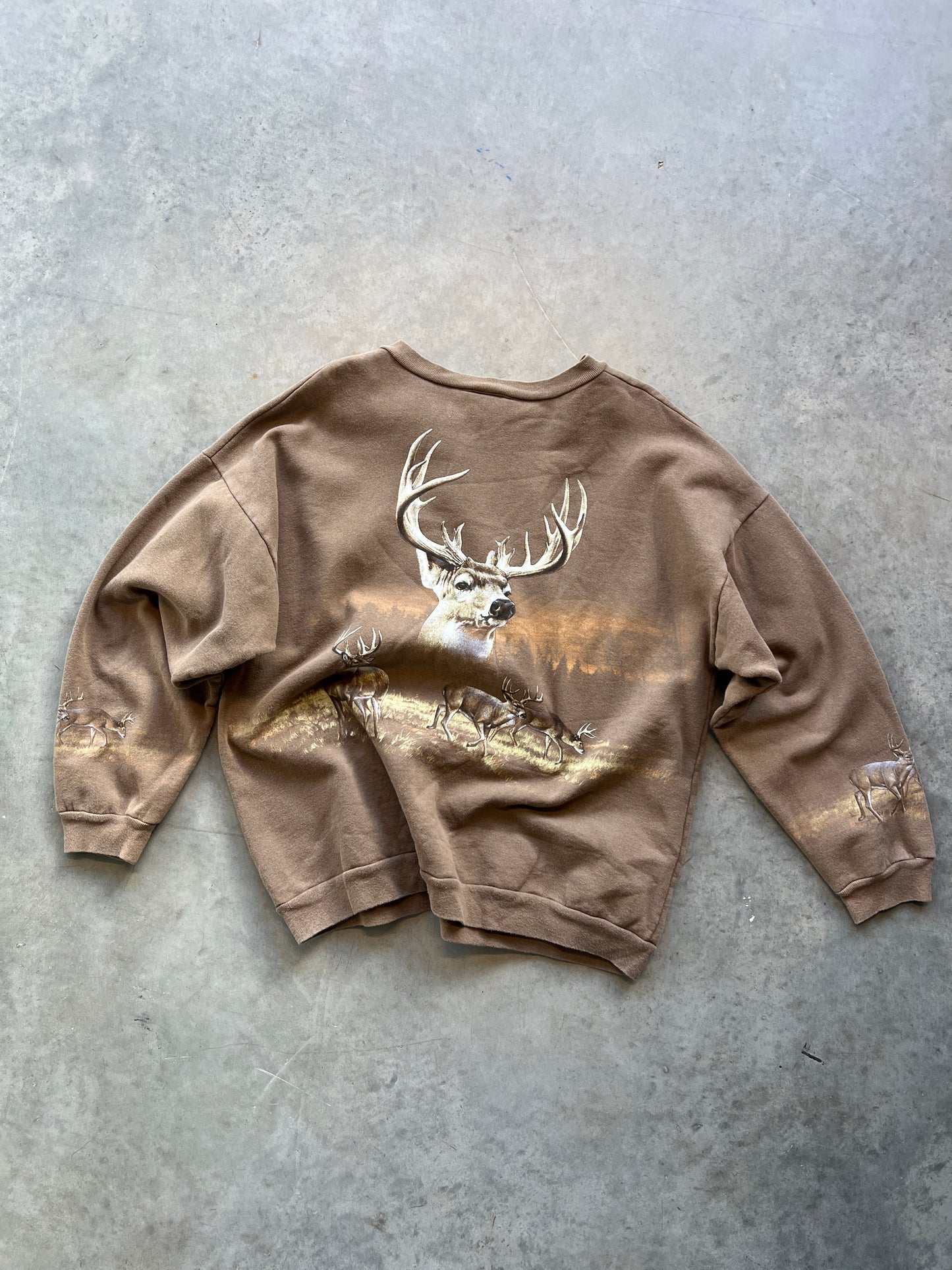 Vintage Brown Deer Wrap Around Crew - XL