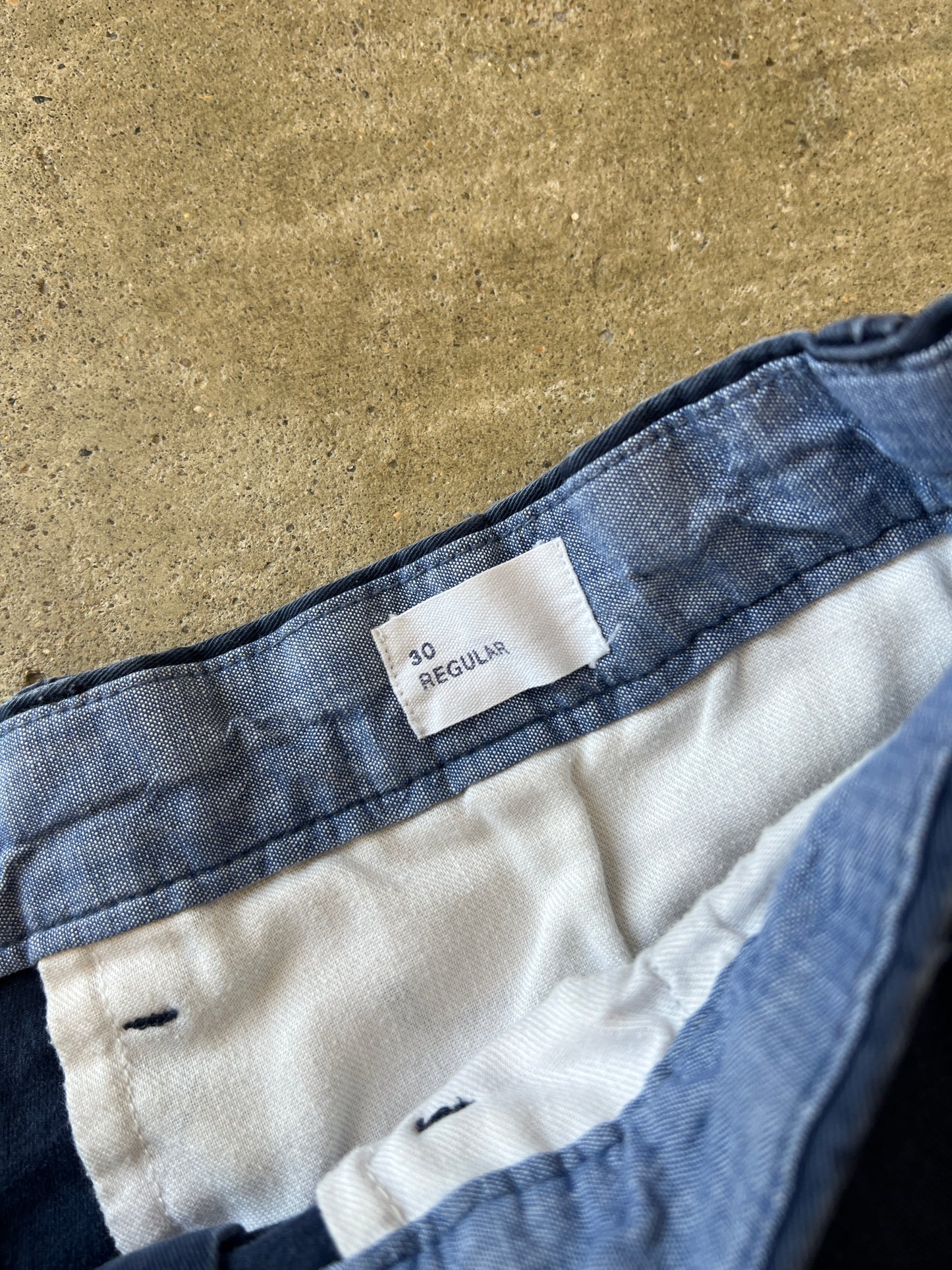 Vintage Gap Chino Shorts - 30