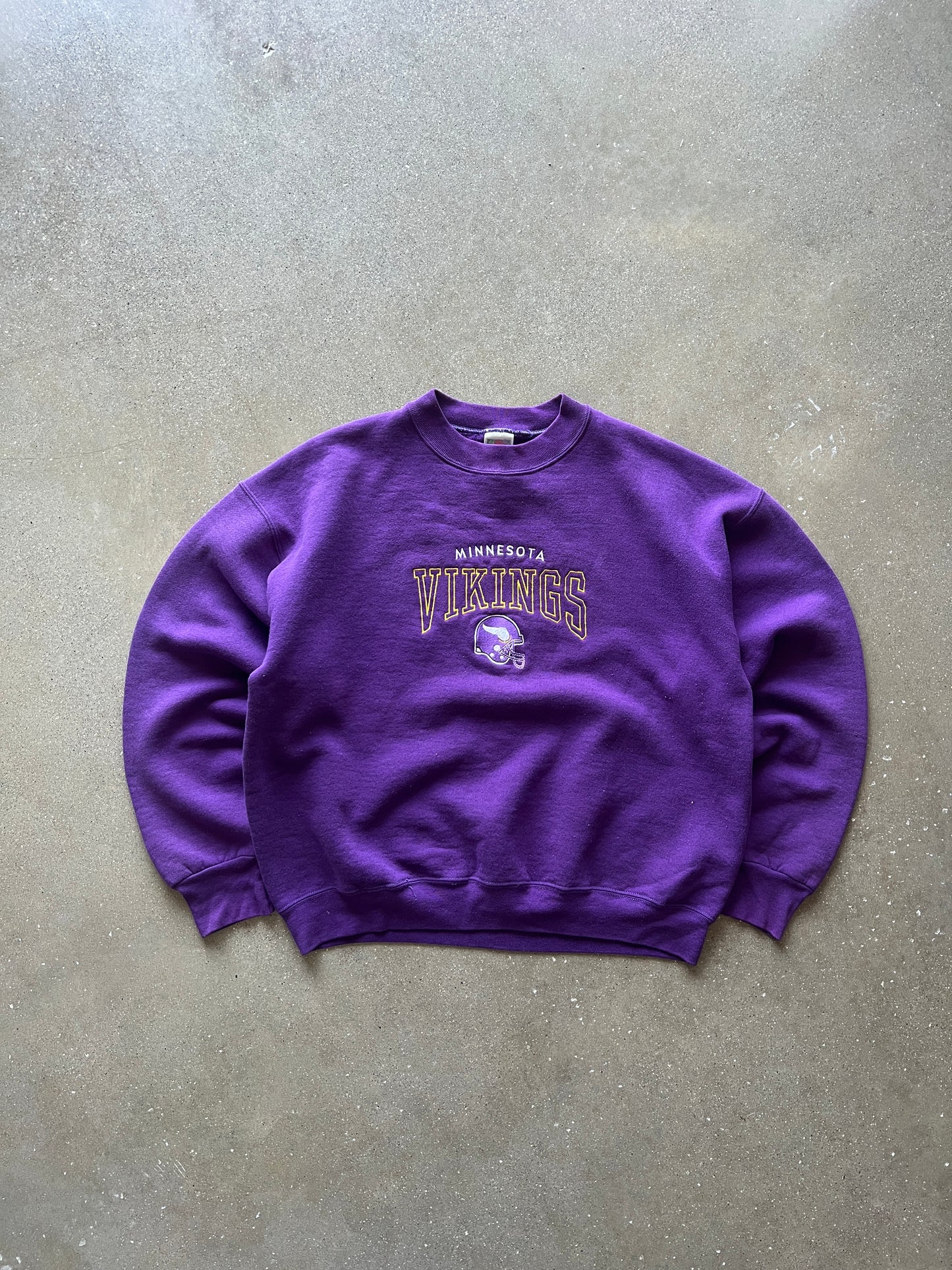 Vintage Purple Minnesota Vikings Spellout Crew Neck Sweater - L