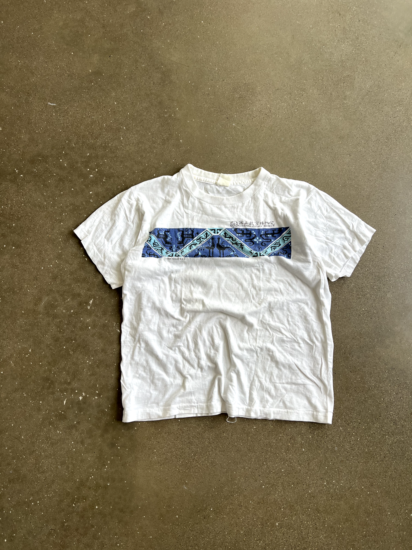 Vintage White Striped Graphic Tee - L