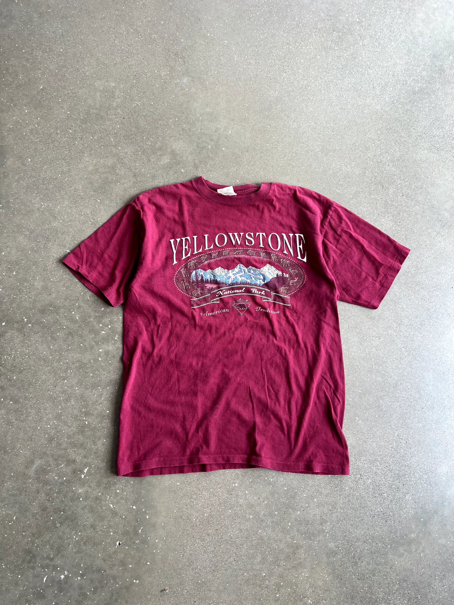 Vintage Red Yellowstone Tee - L