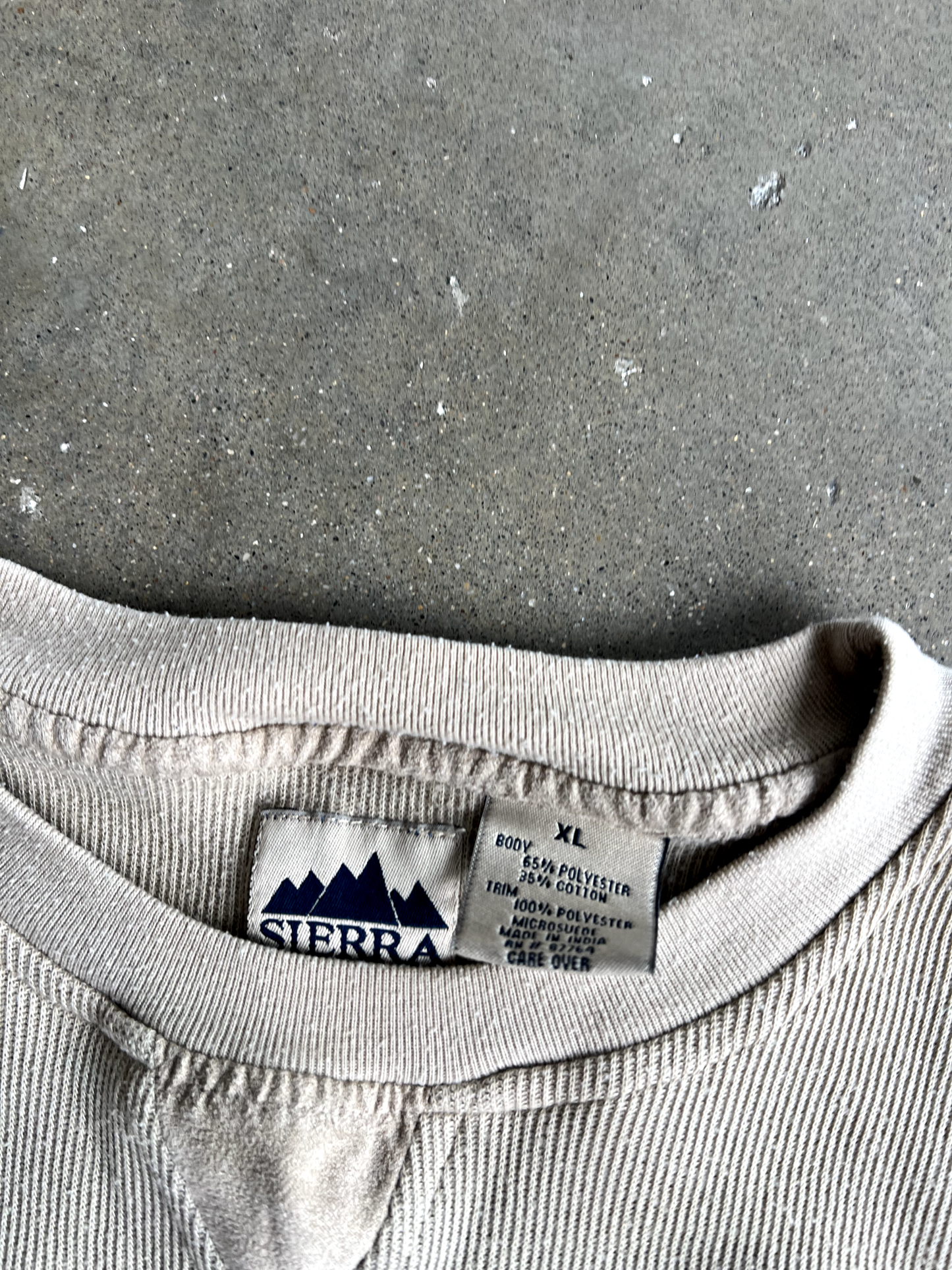 Vintage Cream Spellout Crewneck - XL