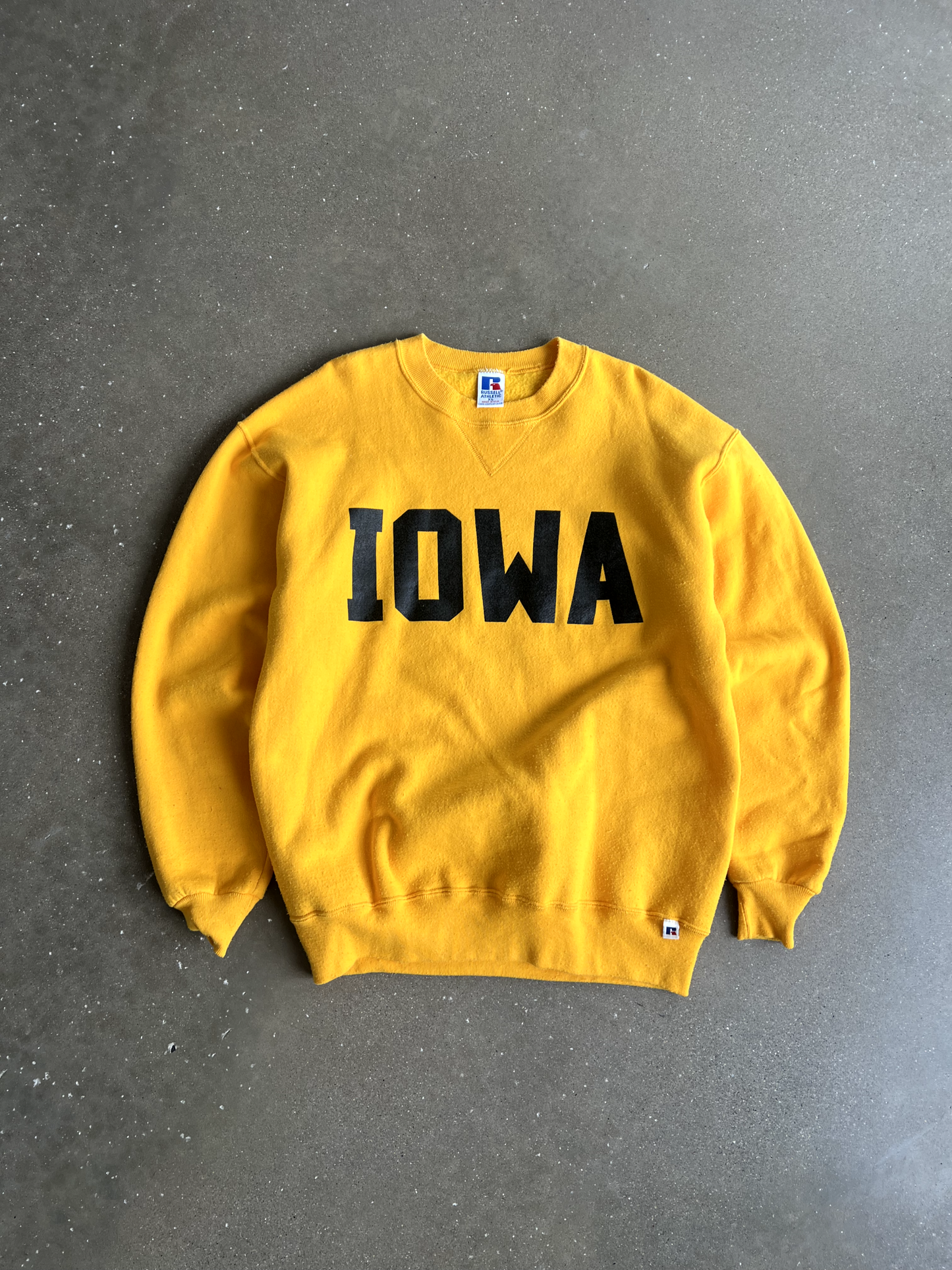 Vintage Yellow Iowa Spellout Crewneck - XL