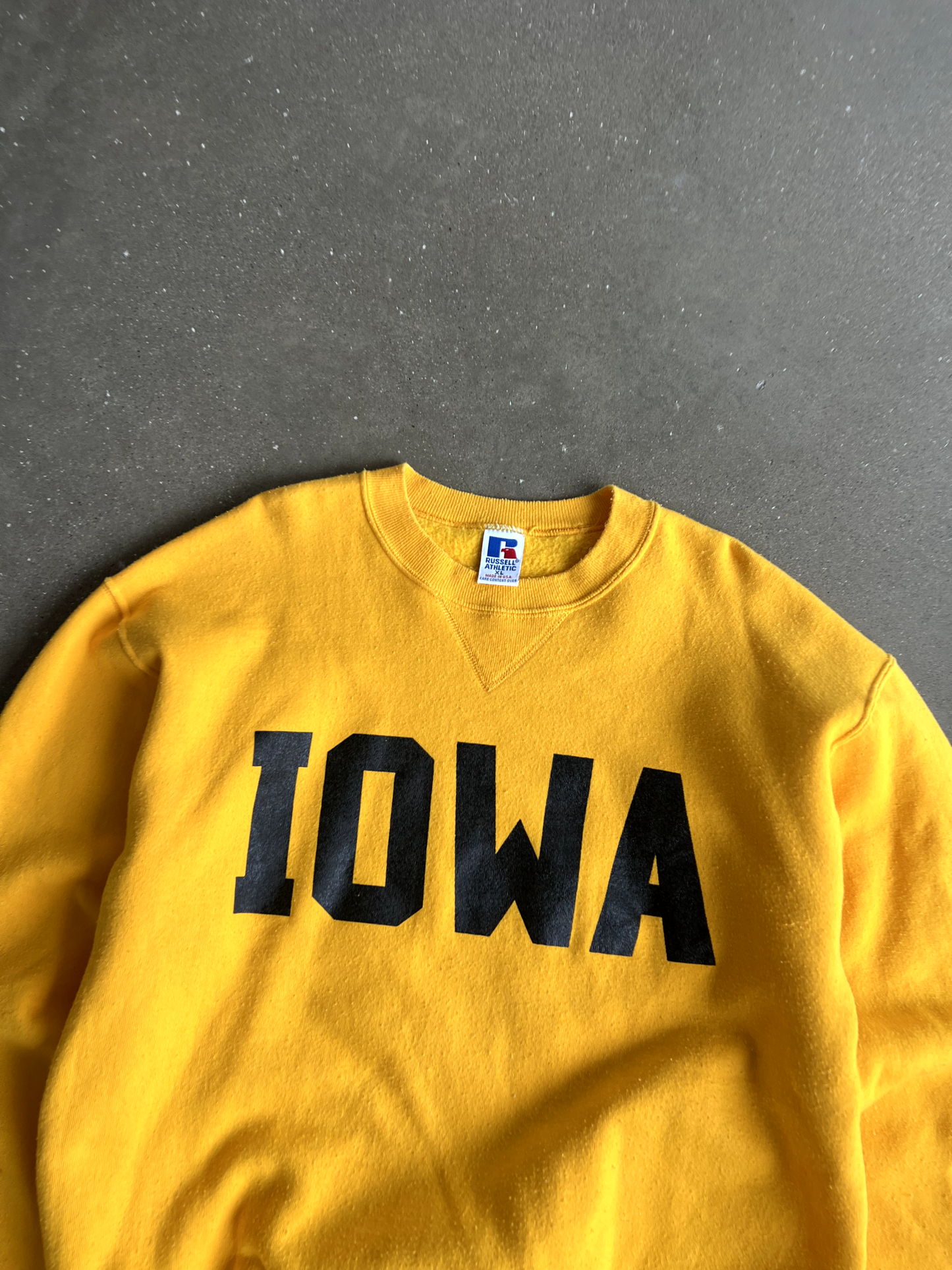 Vintage Yellow Iowa Spellout Crewneck - XL