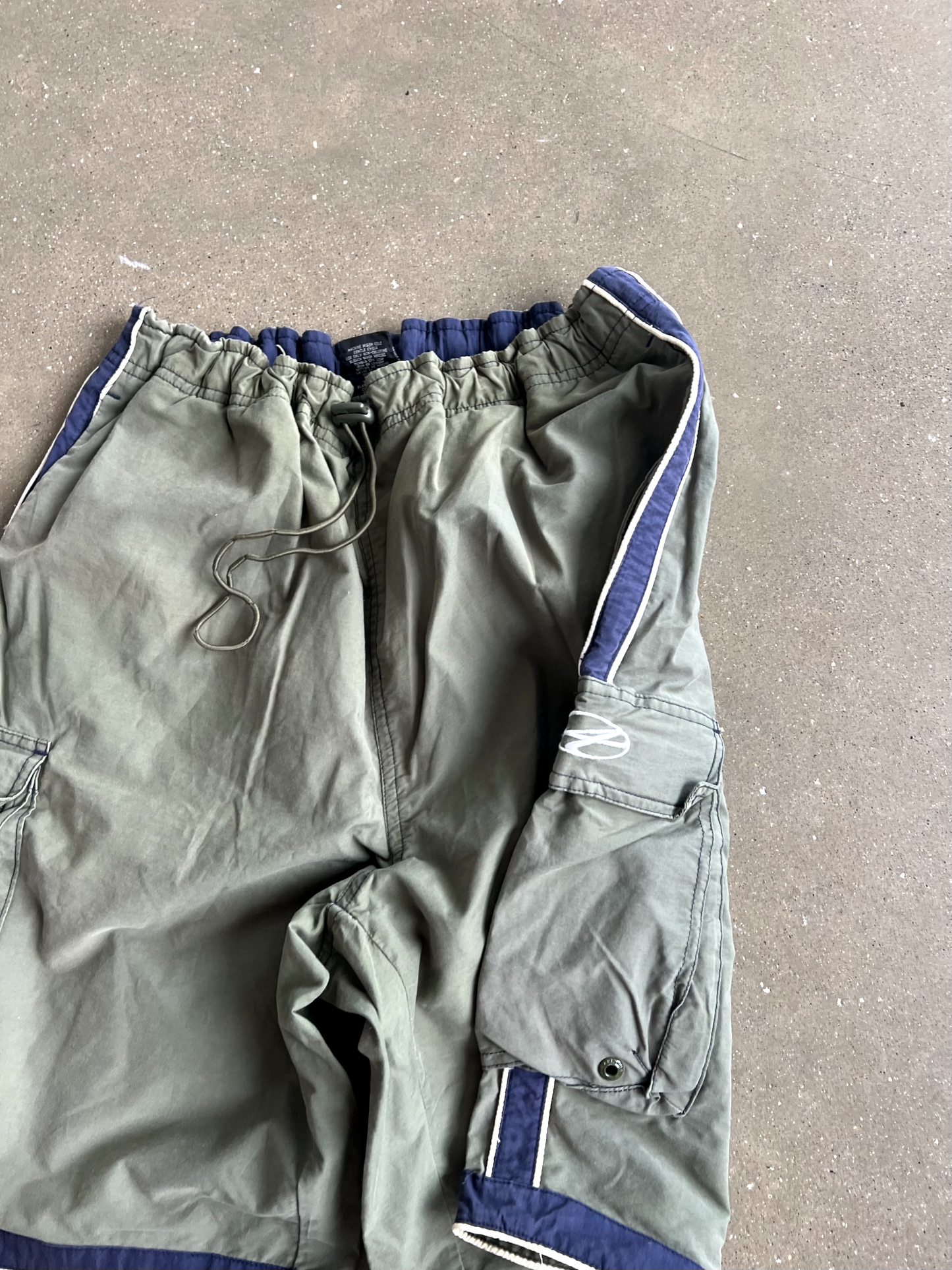 Vintage Green Jogger Shorts - M
