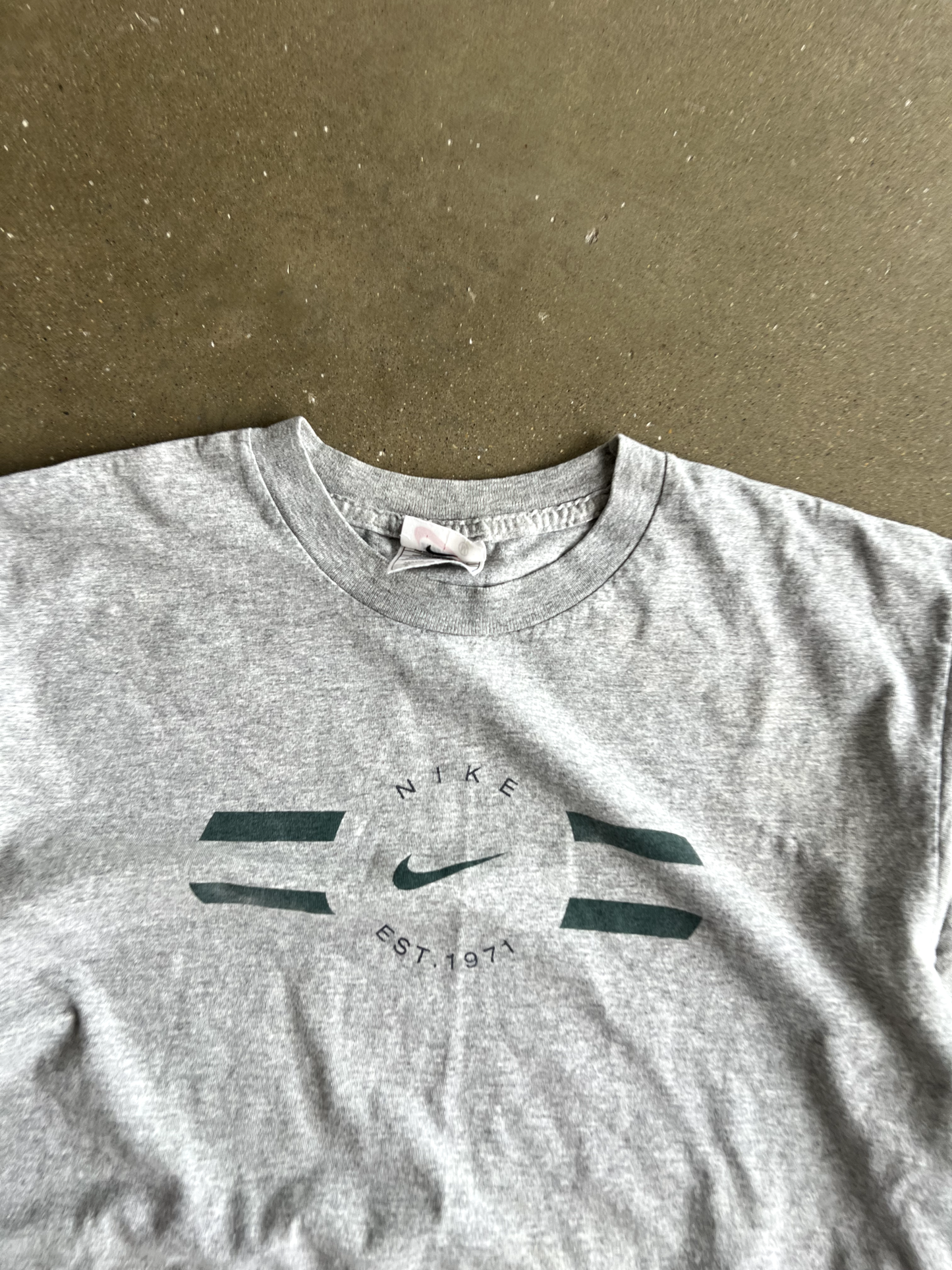 Vintage Grey Nike Tee - M