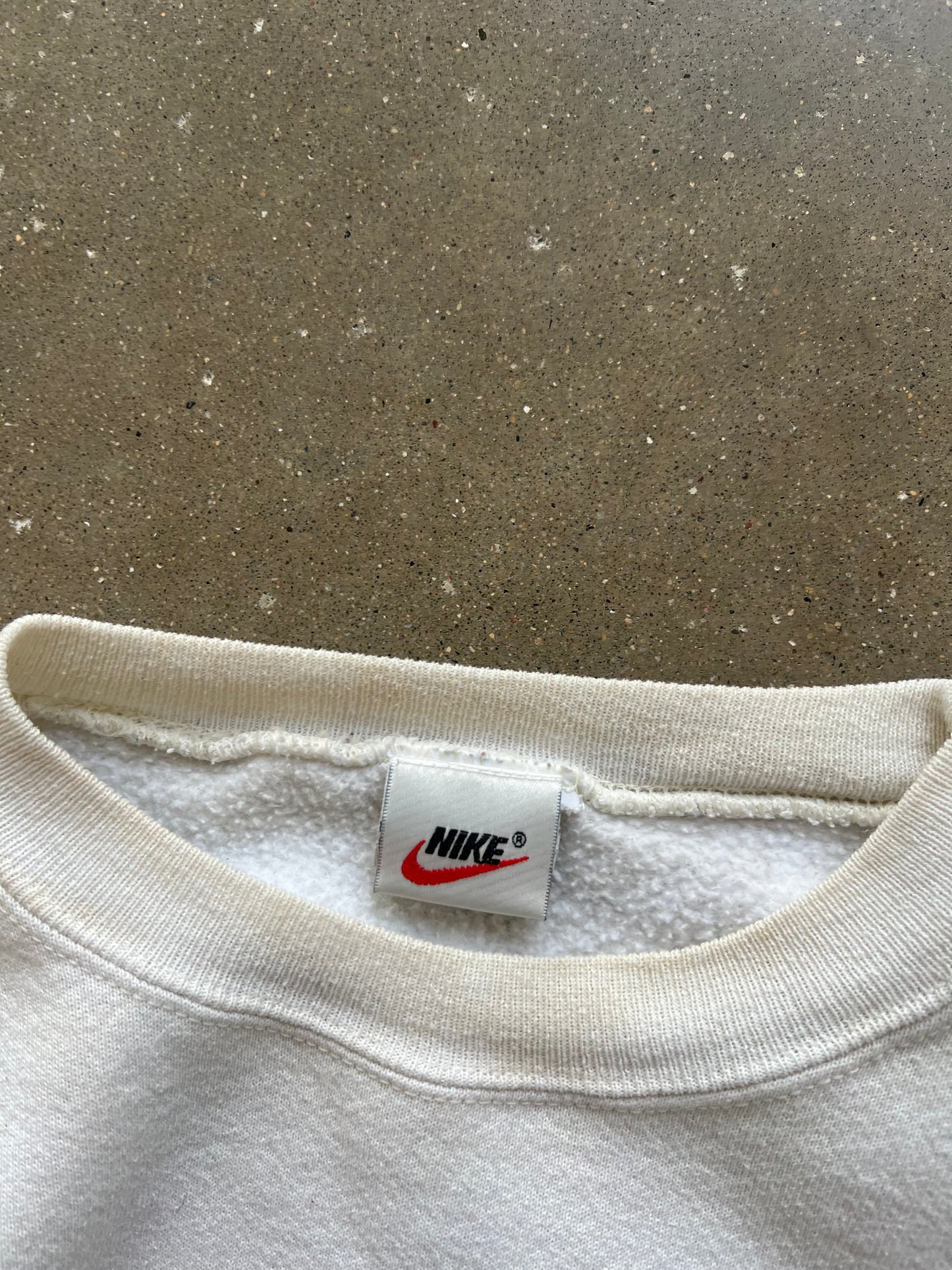 Vintage White Nike Spellout Crew - L