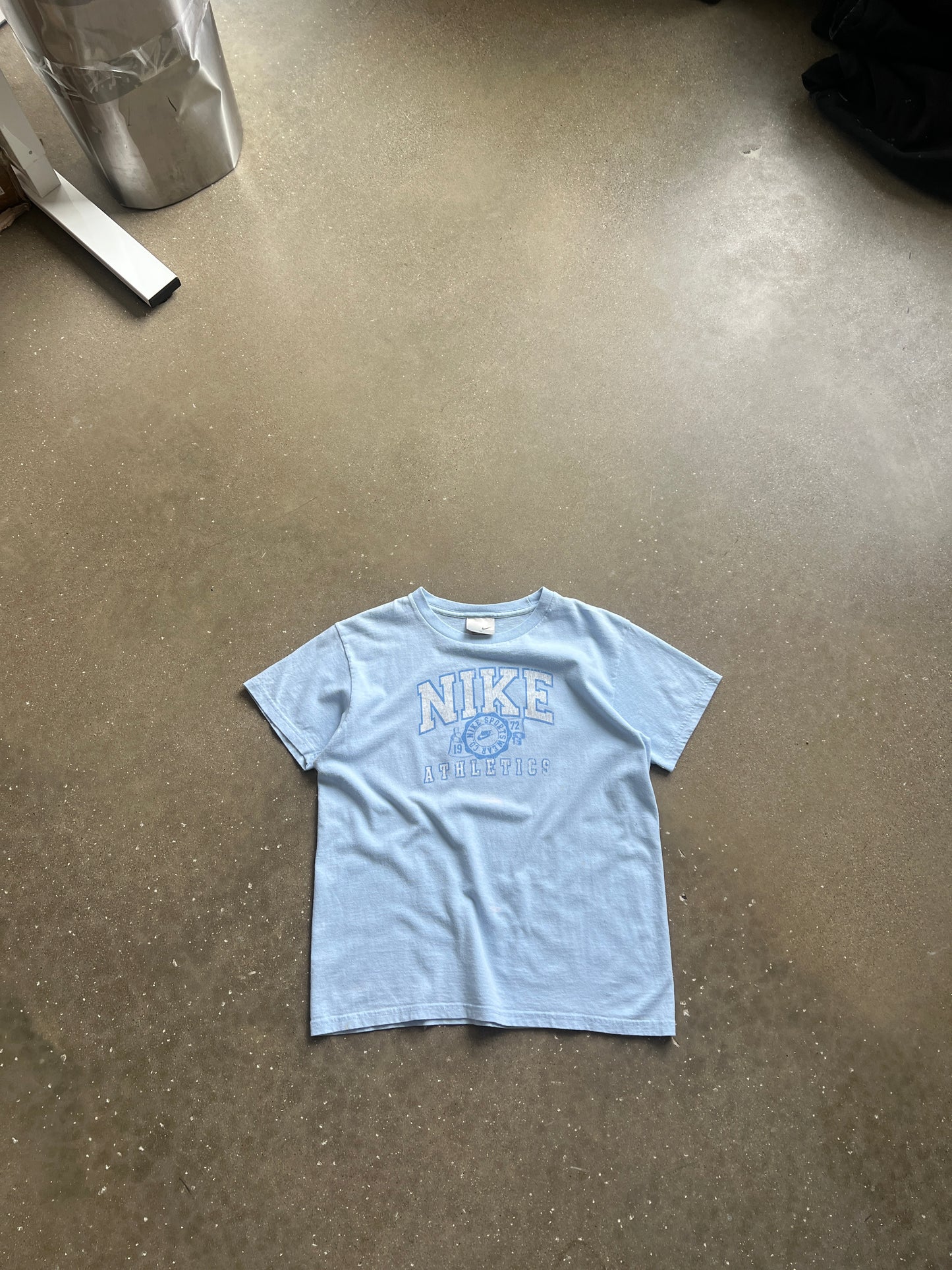 Vintage Baby Blue Nike T-Shirt - M