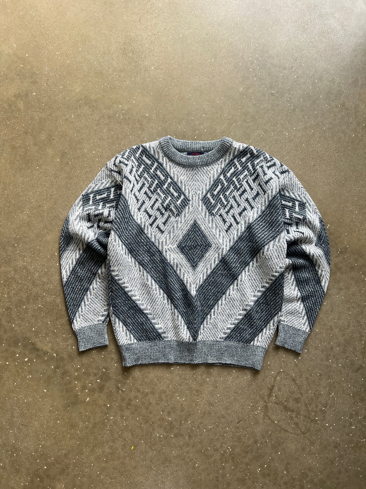 Vintage Gray Patterned Cable Knit Sweater - L