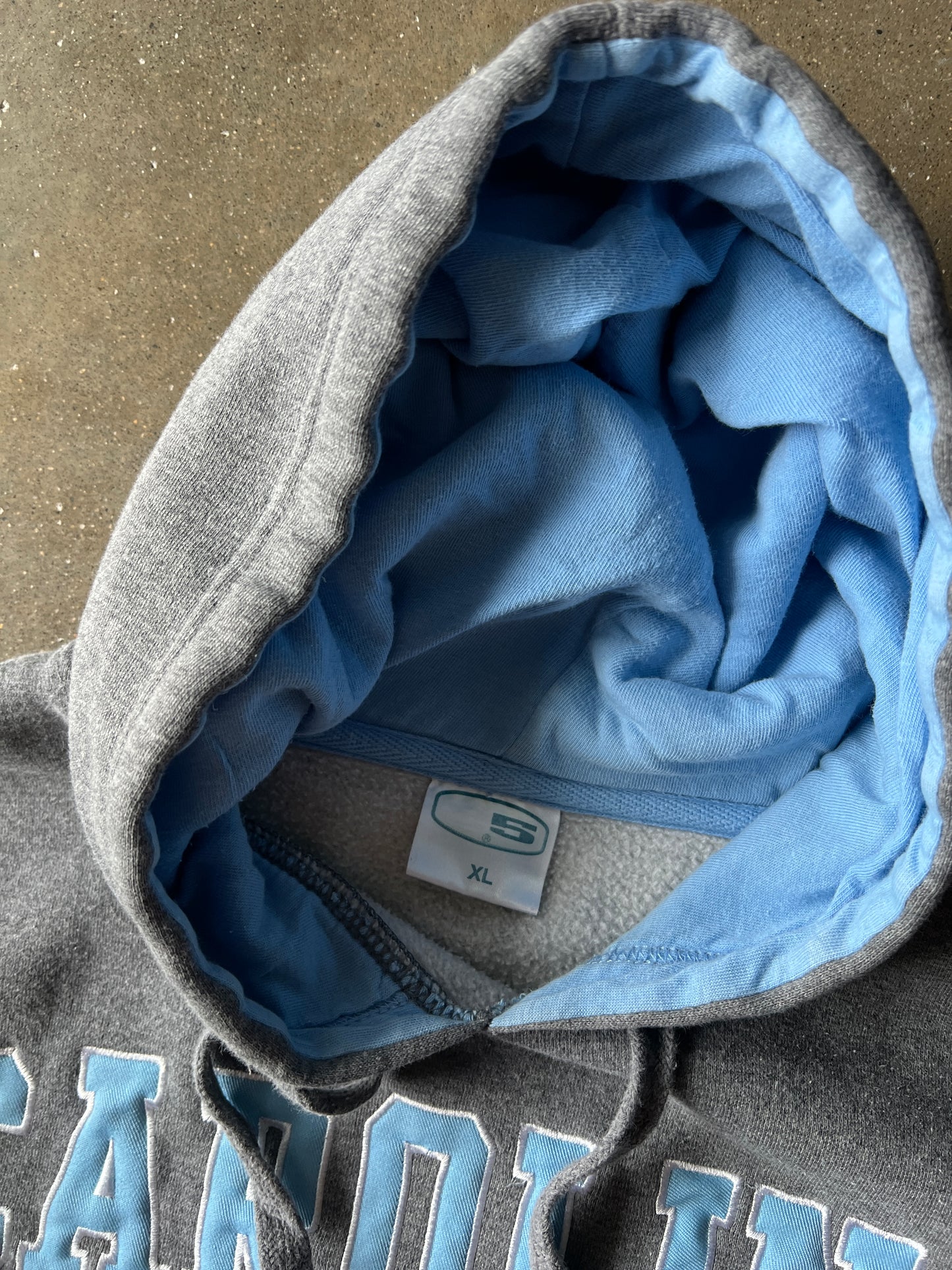 Vintage Heather Gray and Baby Blue Carolina Tar Heels - XL